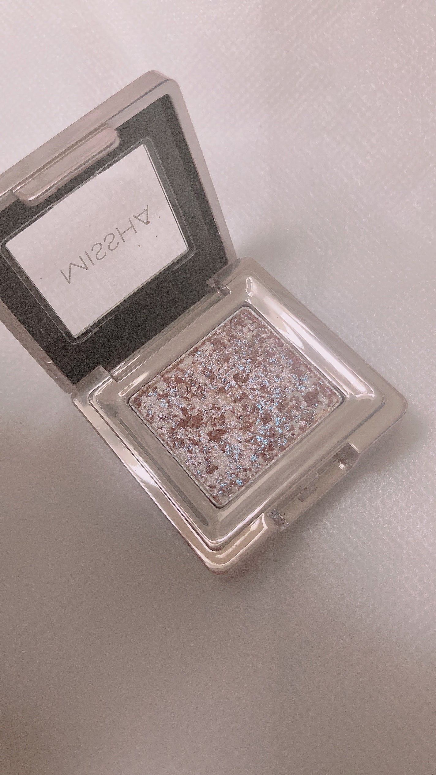 グリッタープリズム シャドウ/MISSHA/グリッターを使ったクチコミ(1枚目)