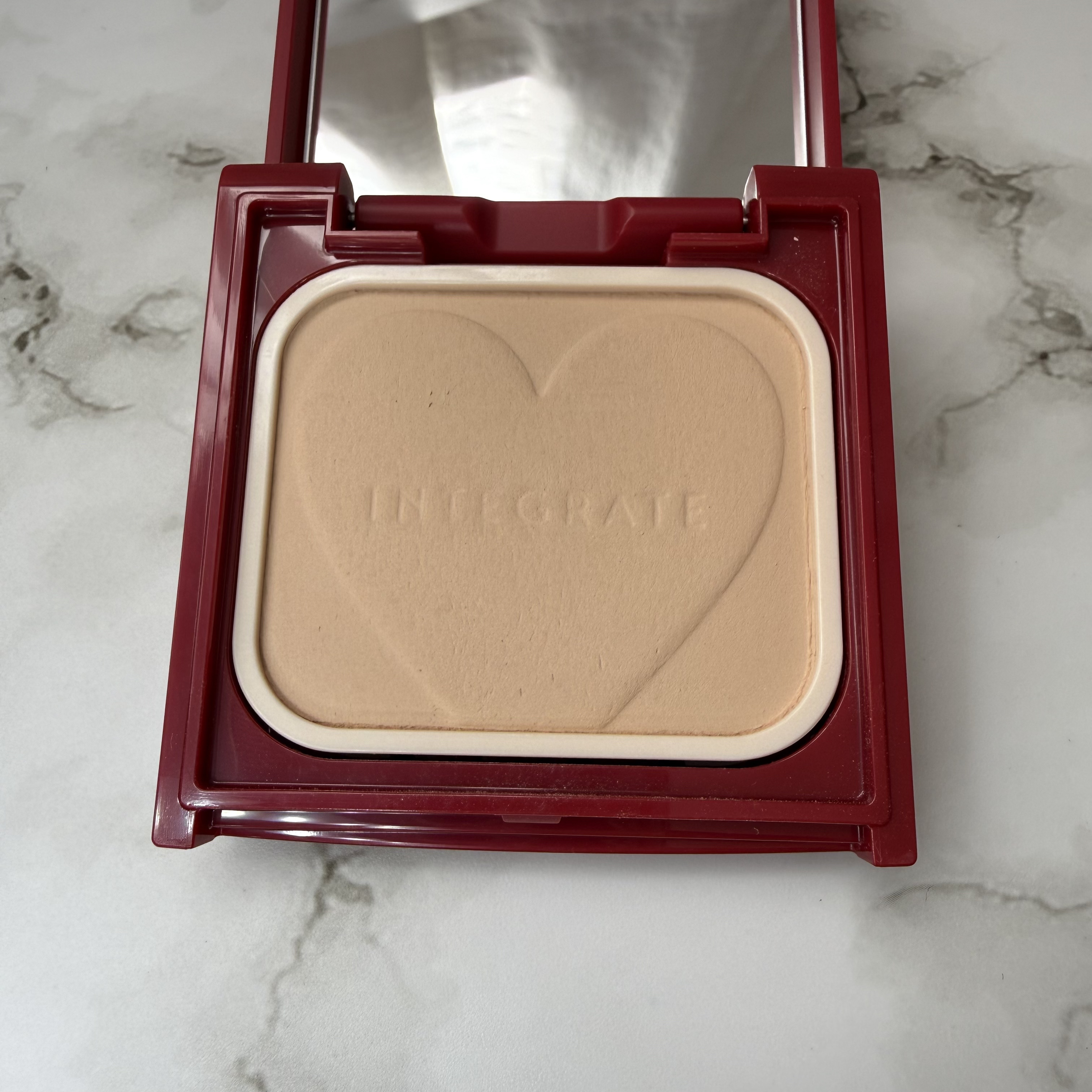 プロフィニッシュファンデーション/インテグレート/パウダーファンデーションを使ったクチコミ（2枚目）