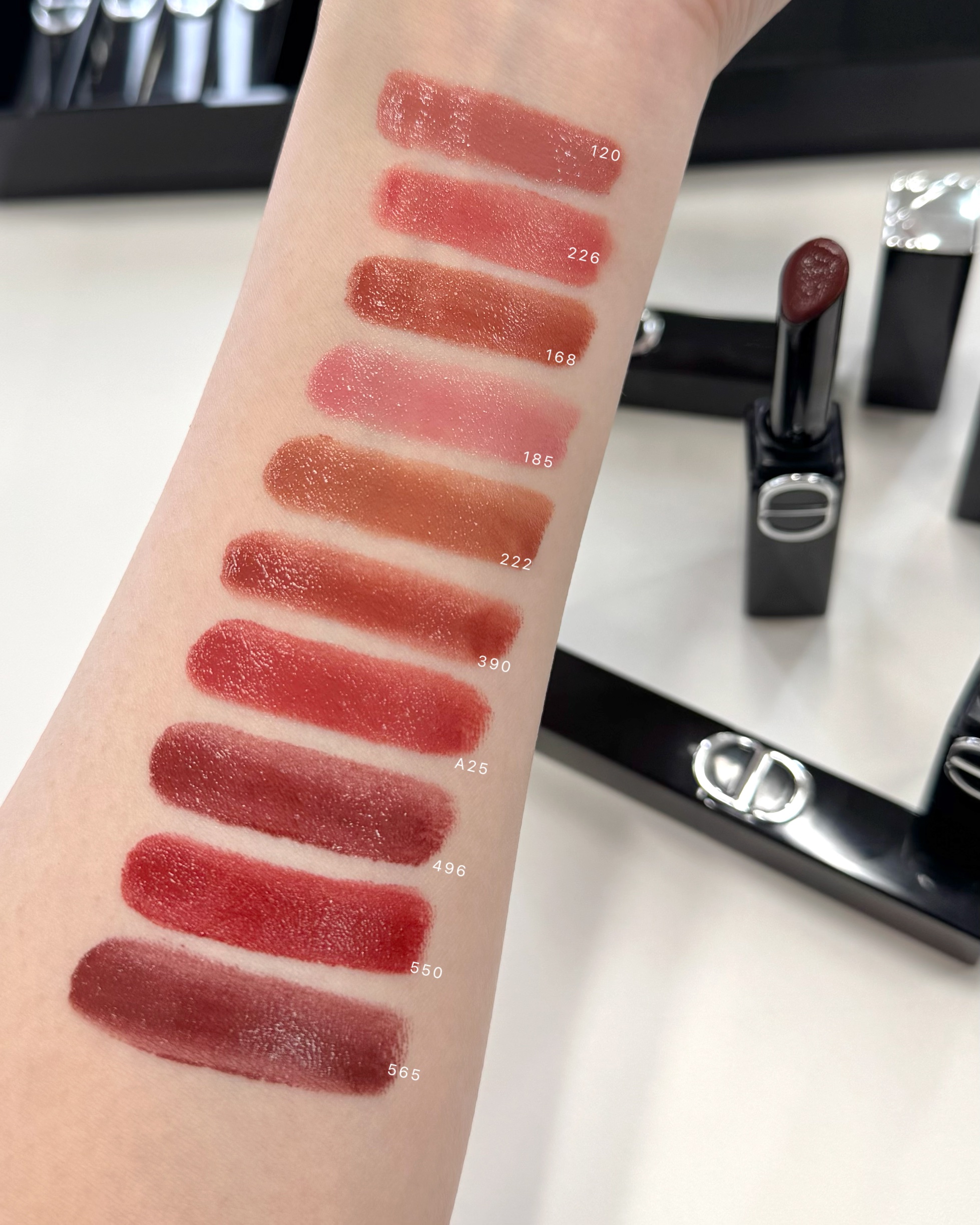 ルージュ ディオール オン ステージ 390 レッドウッド スター シャイン/Dior/口紅・グロス・リップライナー・リップケアを使ったクチコミ（1枚目）