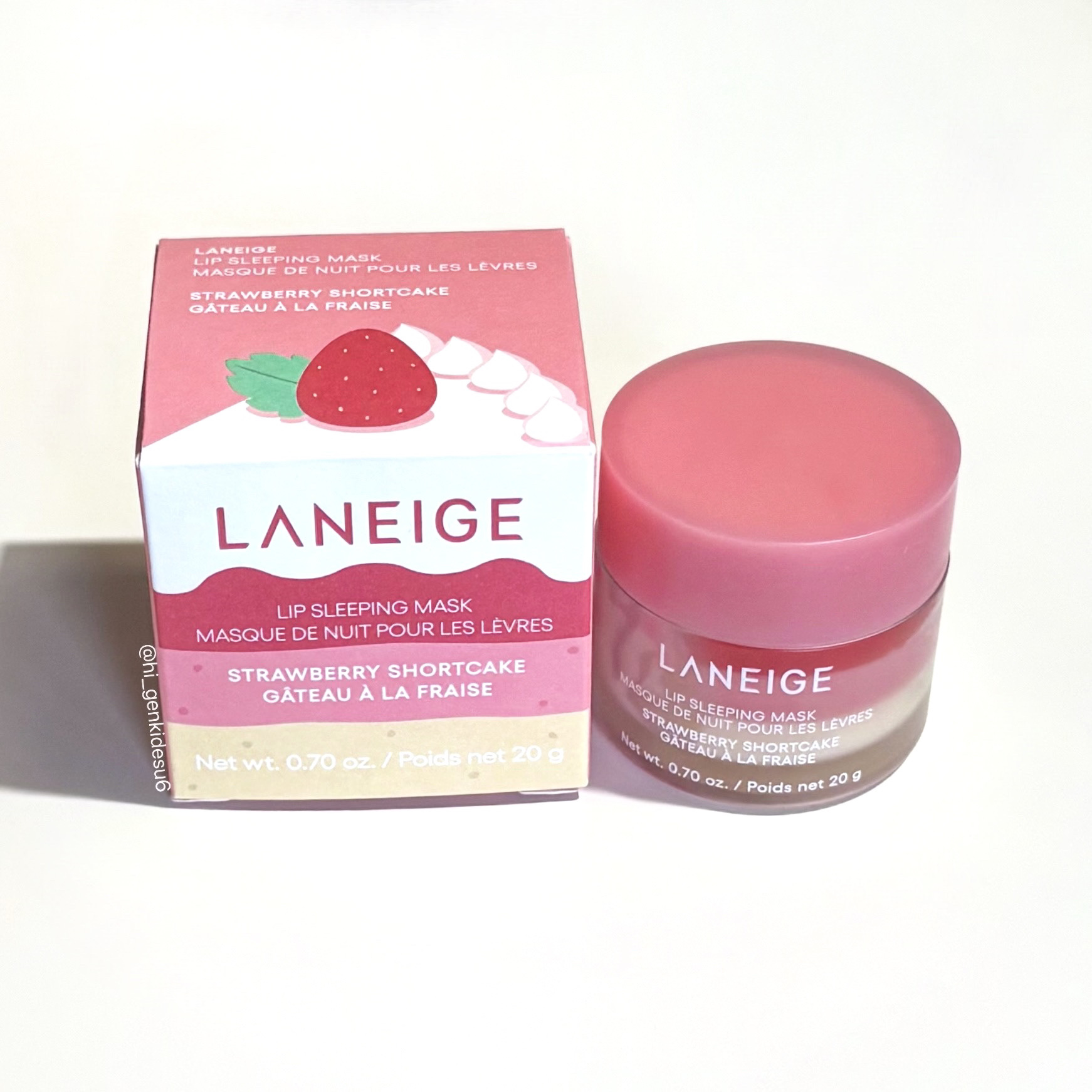 ショートケーキの香り🍰

LANEIGE / リップスリーピングマスク20g 
ショートケーキ 
¥2,750 #購入品
────────────

ガサガサ乾燥唇を縦じわのないぷるん唇にしてくれるリップスリーピングマスク。寝る前に塗ると