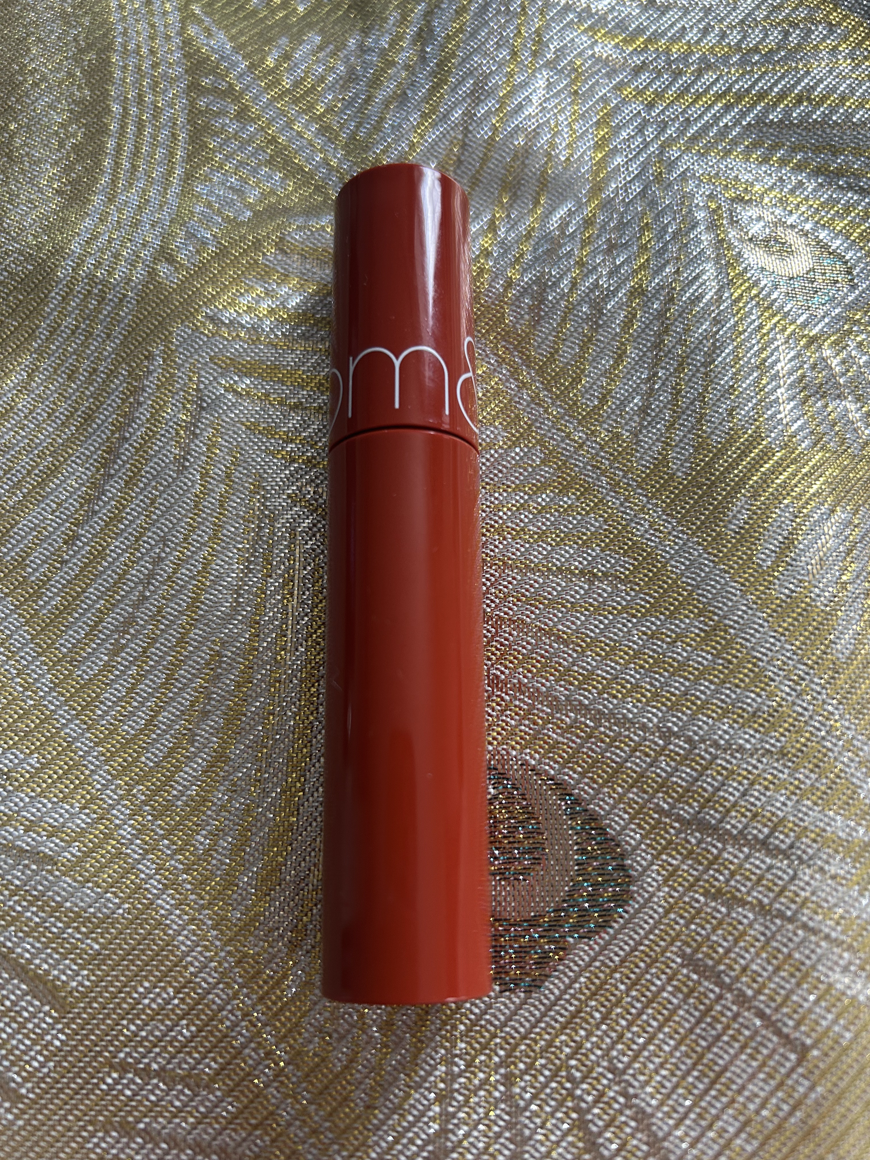 ジューシーラスティングティント/rom&nd/リップティントを使ったクチコミ（2枚目）