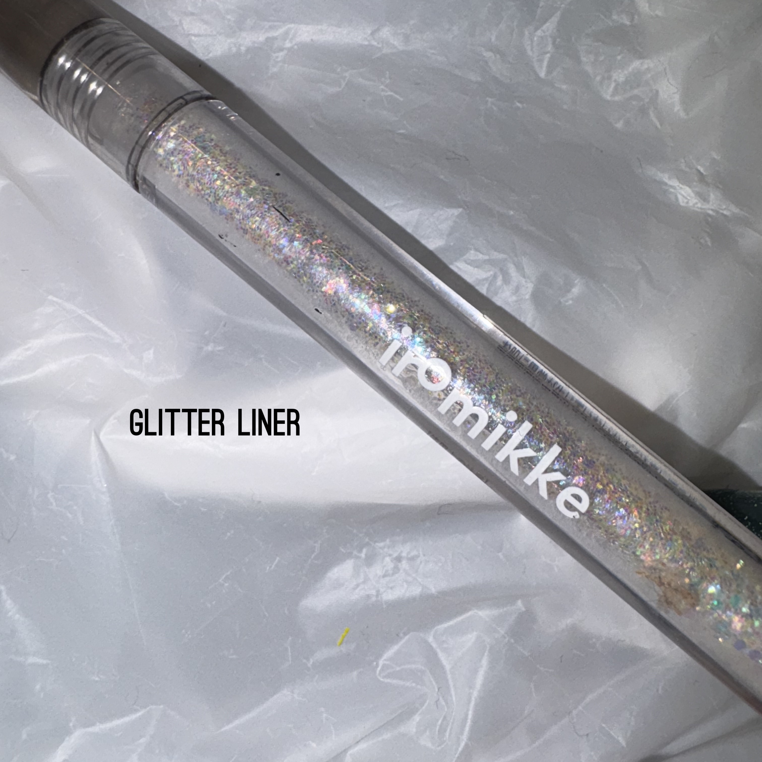 イロミッケ グリッターリキッドアイシャドウ/iromikke/グリッターを使ったクチコミ（1枚目）