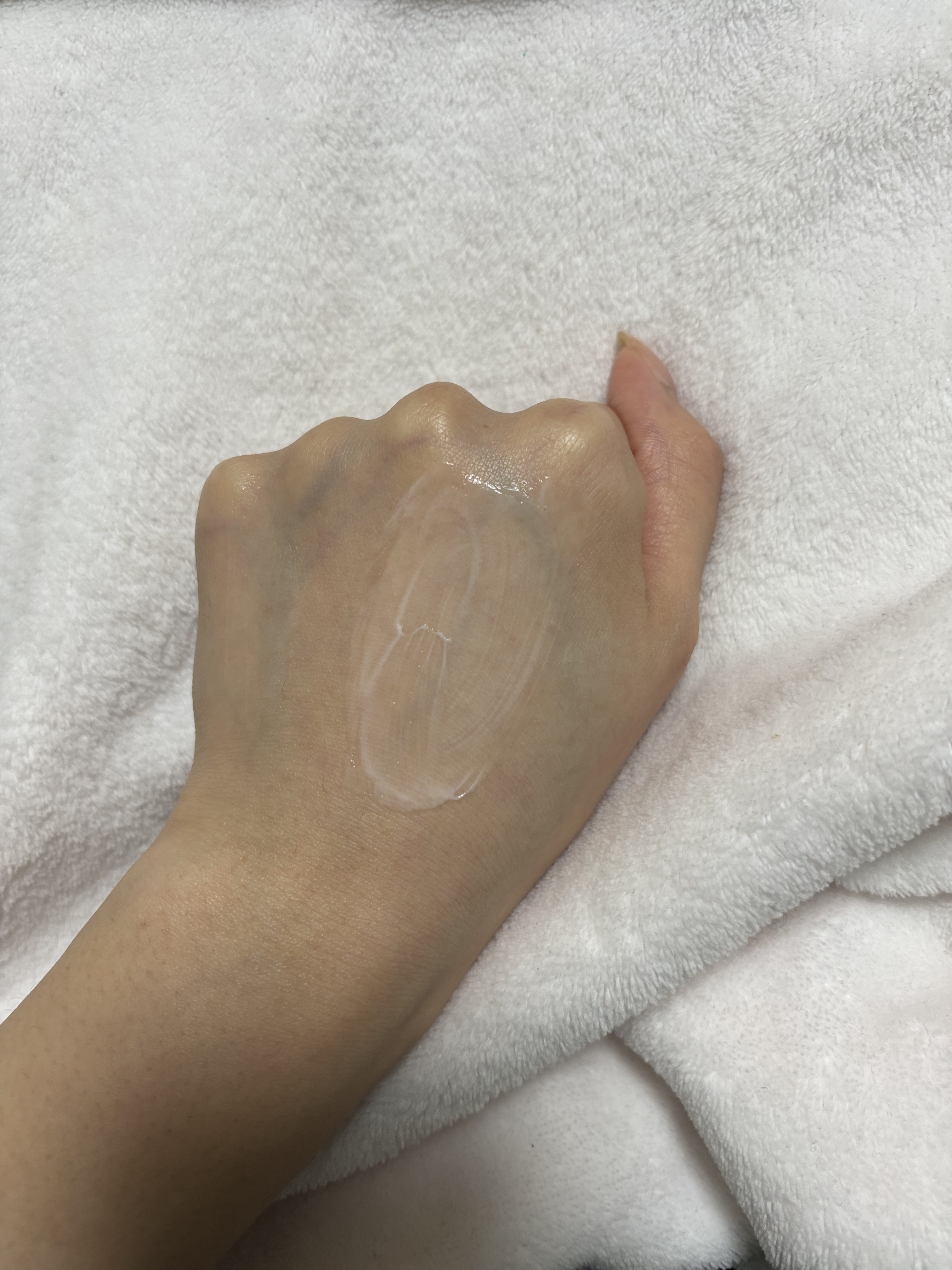 YOUTH  PRESERVE  HAND AND NAIL CREAM MONOCHROME(モノクローム)/RboW/ハンドクリームを使ったクチコミ（3枚目）