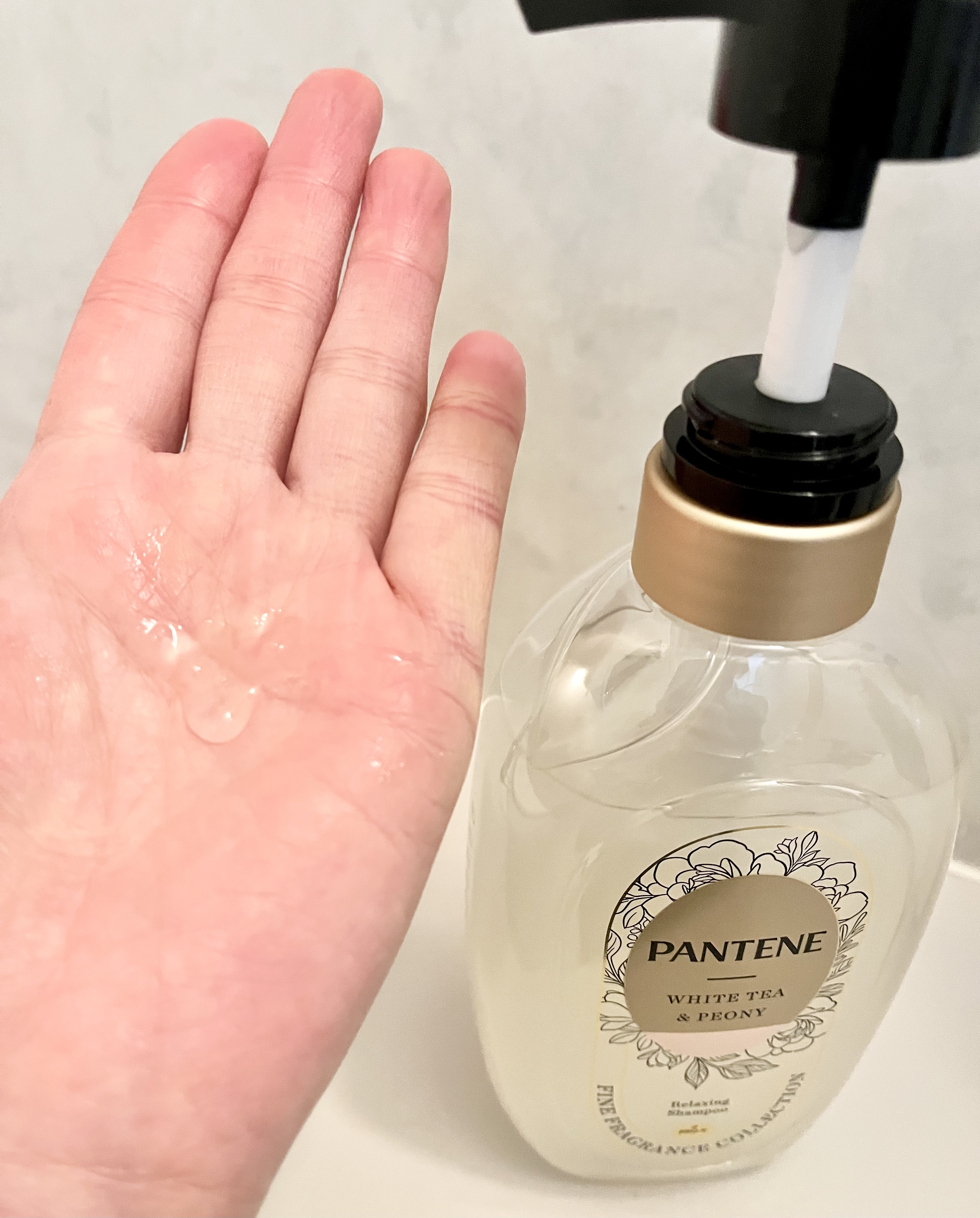 ファインフレグランスコレクション イングリッシュペアー＆ムスクの香り リフレッシングシャンプー/トリートメント/パンテーン/市販シャンプーを使ったクチコミ（2枚目）