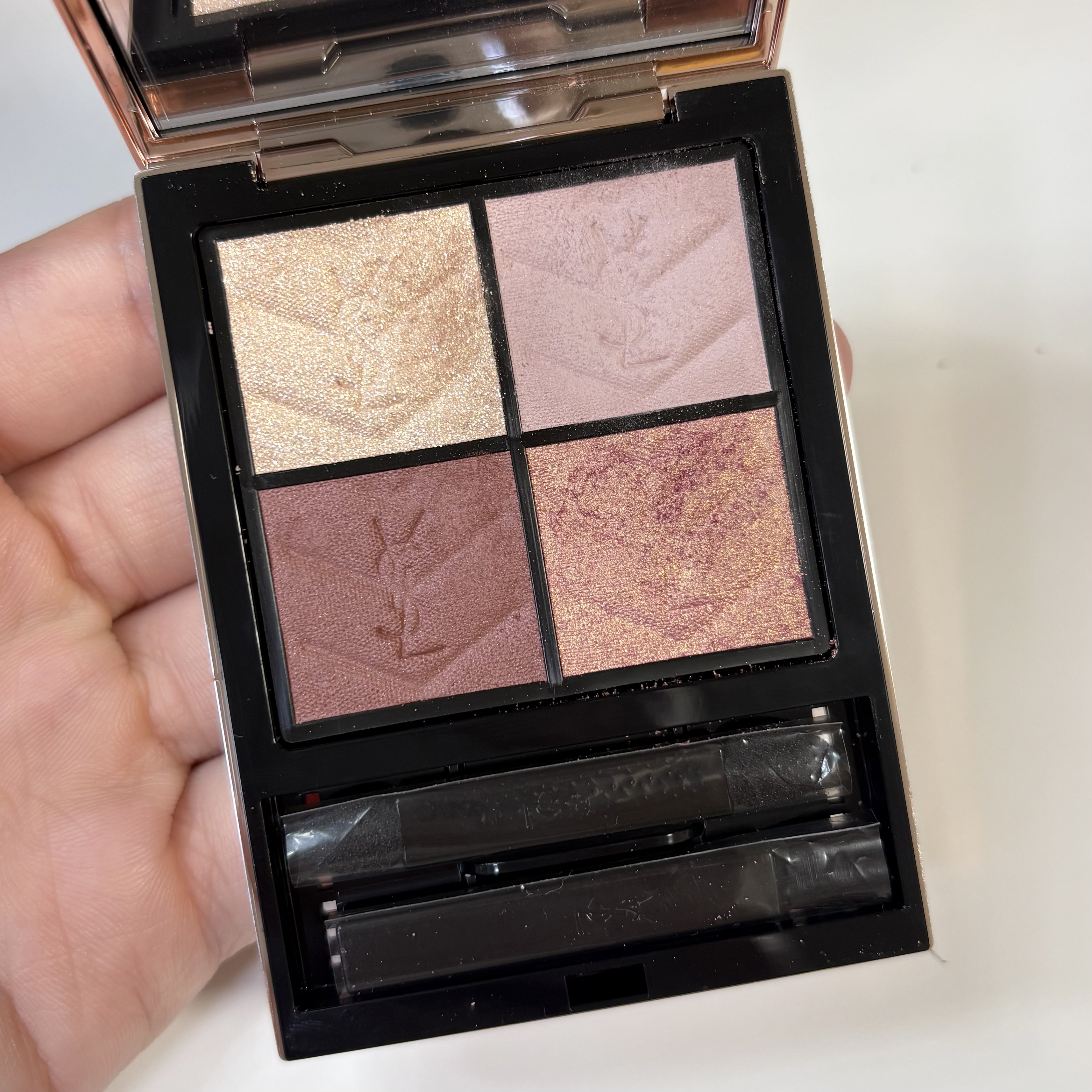 クチュール ミニ クラッチ/YVES SAINT LAURENT BEAUTE/アイシャドウパレットを使ったクチコミ（2枚目）