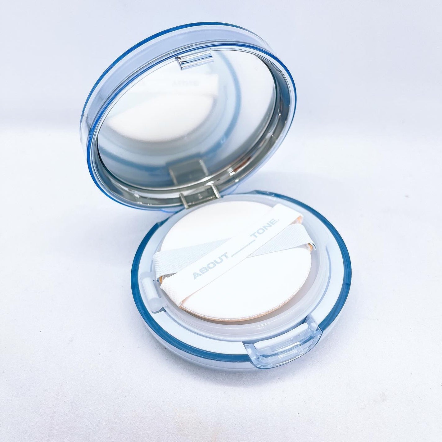 ウォーターレイヤーフィットクッション /ABOUT TONE/クッションファンデーションを使ったクチコミ(3枚目)