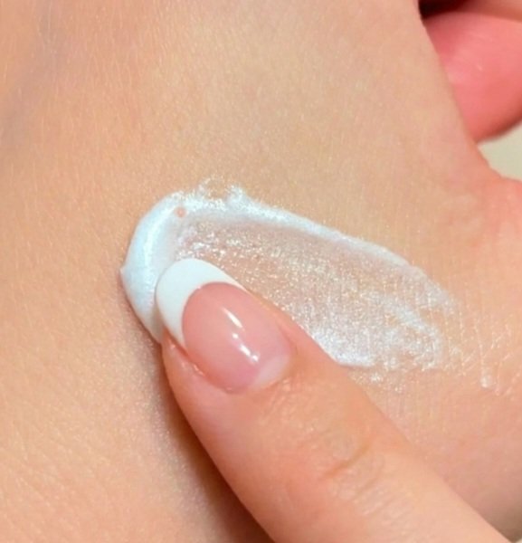 ダヴ ふわとろクリーミースクラブ サクラ＆ムスク/ダヴ/ボディスクラブを使ったクチコミ（2枚目）