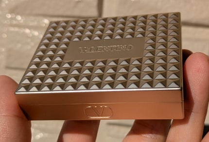 カラー クラッシュ 100R STAND OUT IN NUDE/ヴァレンティノ ビューティ/単色アイシャドウの画像