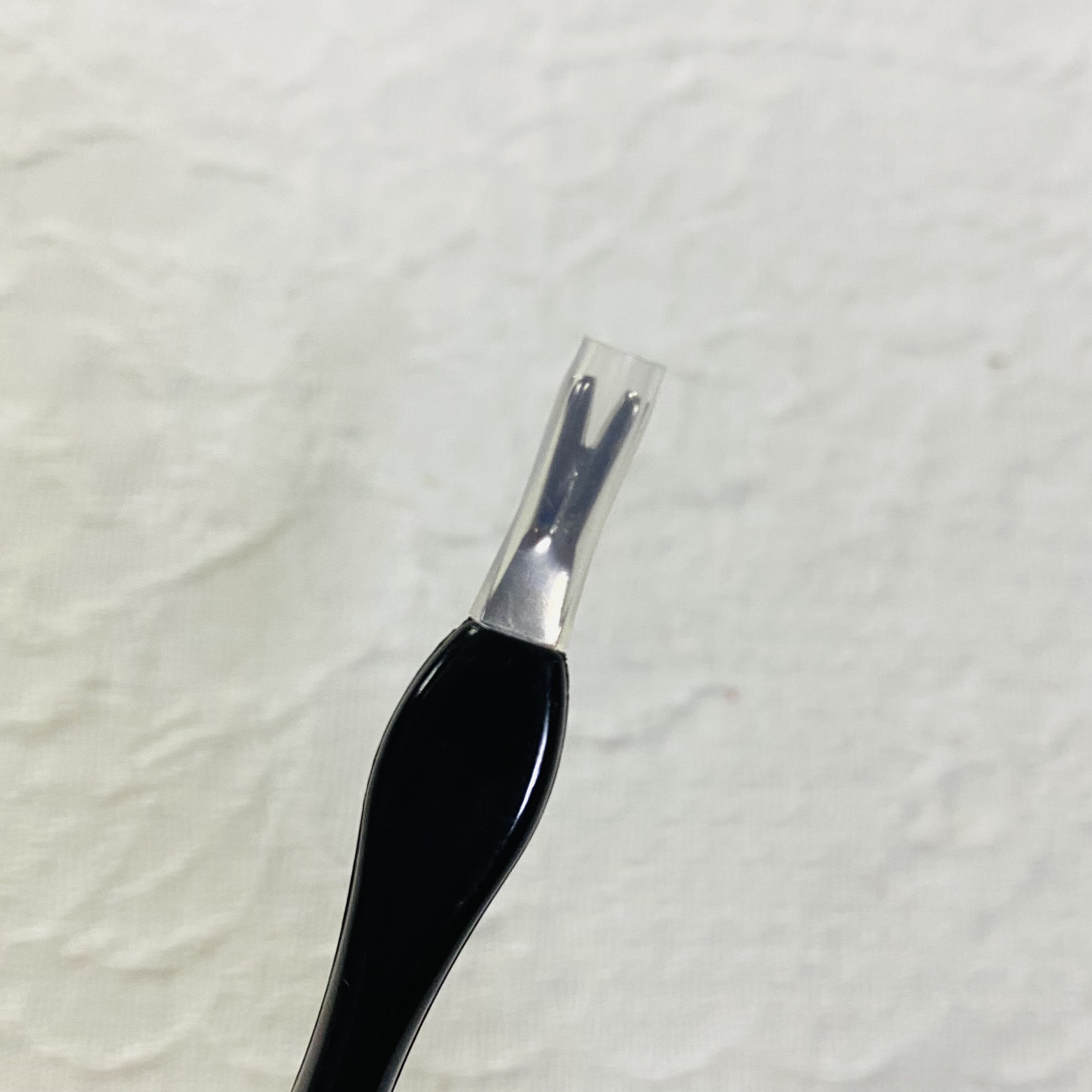 デュカート キューティクルトリマーのクチコミ「 デュカート キューティクルトリマー

これ一本で甘皮もささくれもすっきりケア出来るキューティ.....」（2枚目）