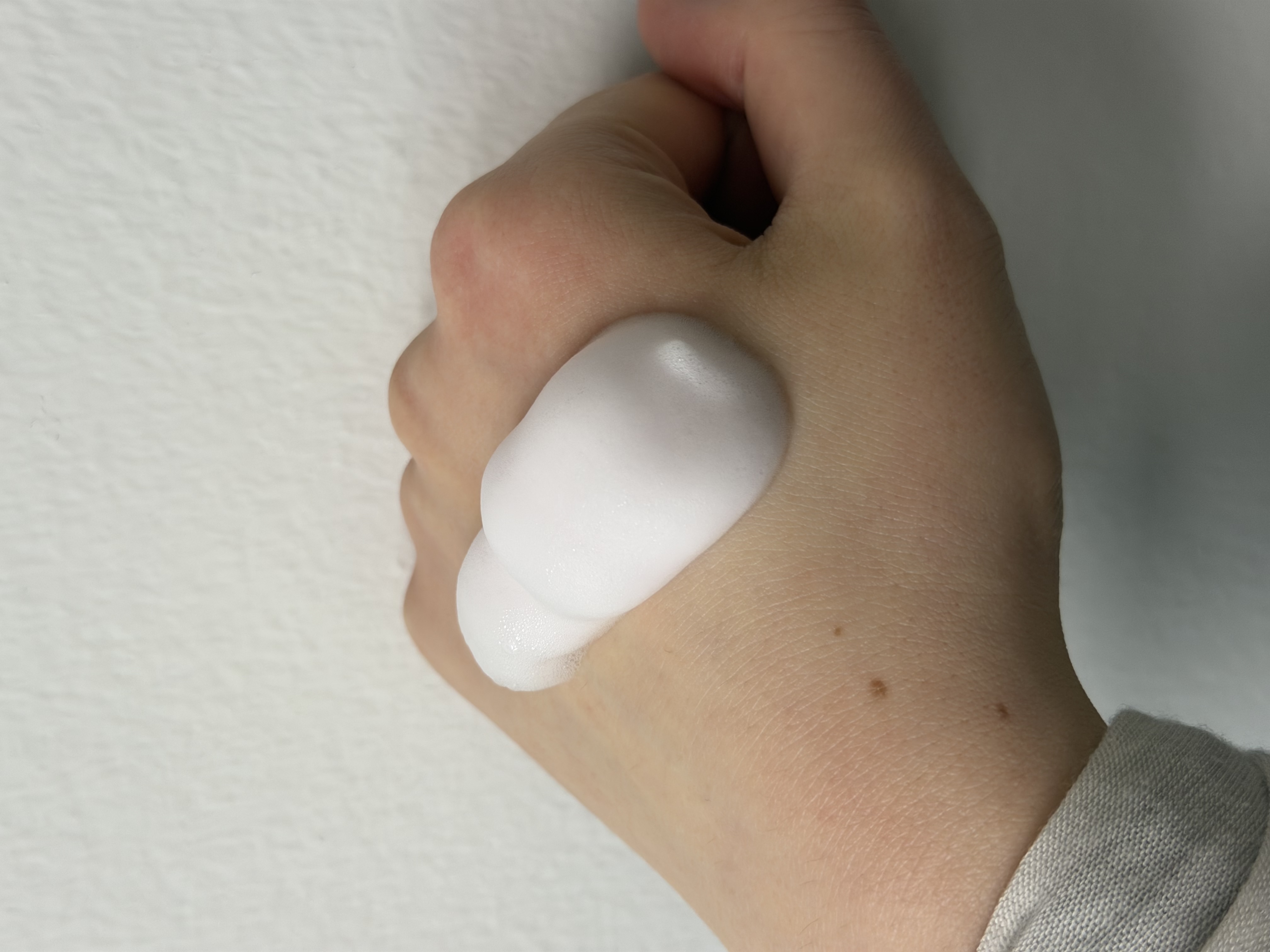 アクネワンダーバブルフォームクレンジング/Feelody/洗顔フォームを使ったクチコミ（3枚目）