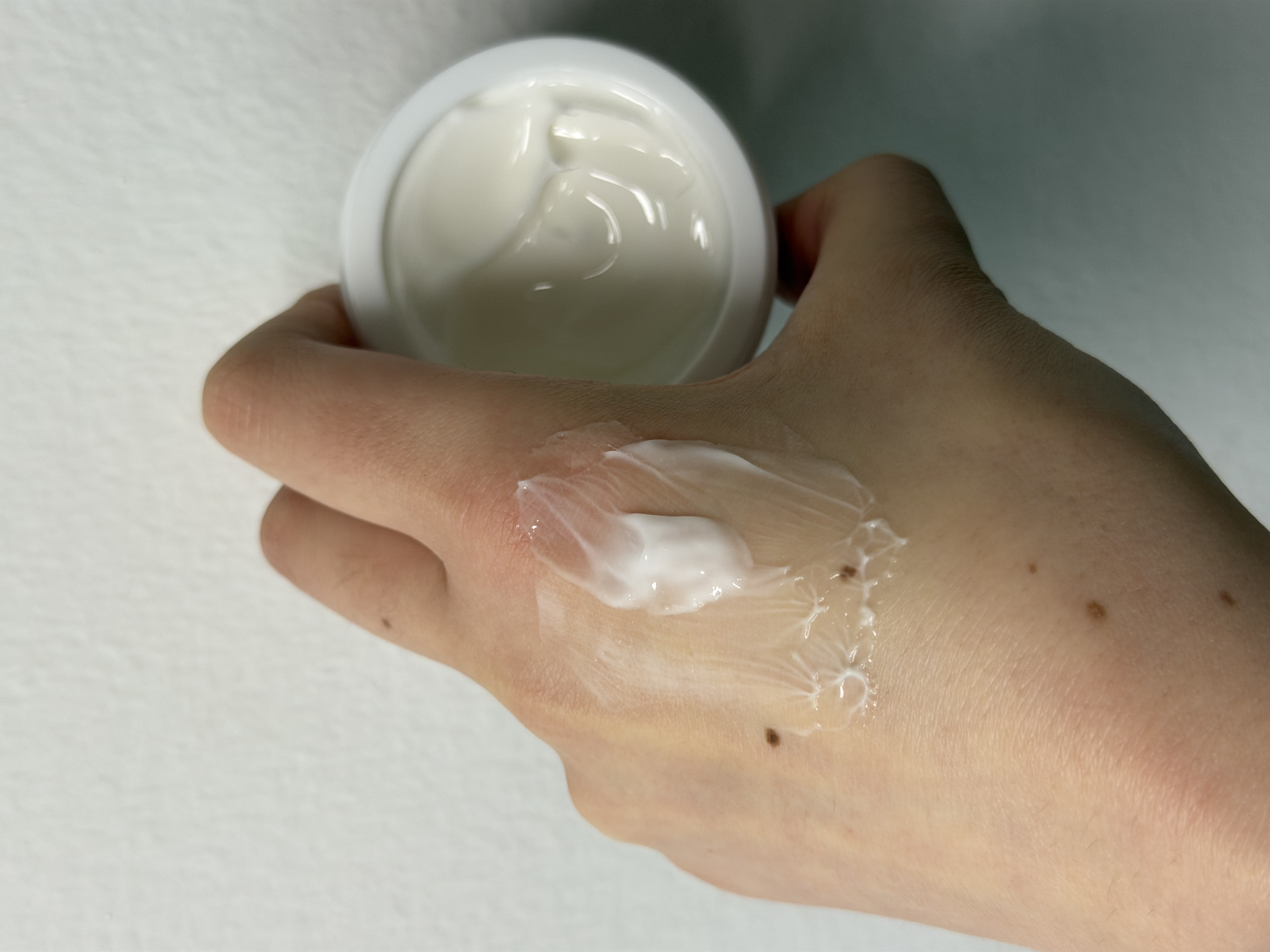 オールデイシールドバリアクリーム/Feelody/フェイスクリームを使ったクチコミ（2枚目）