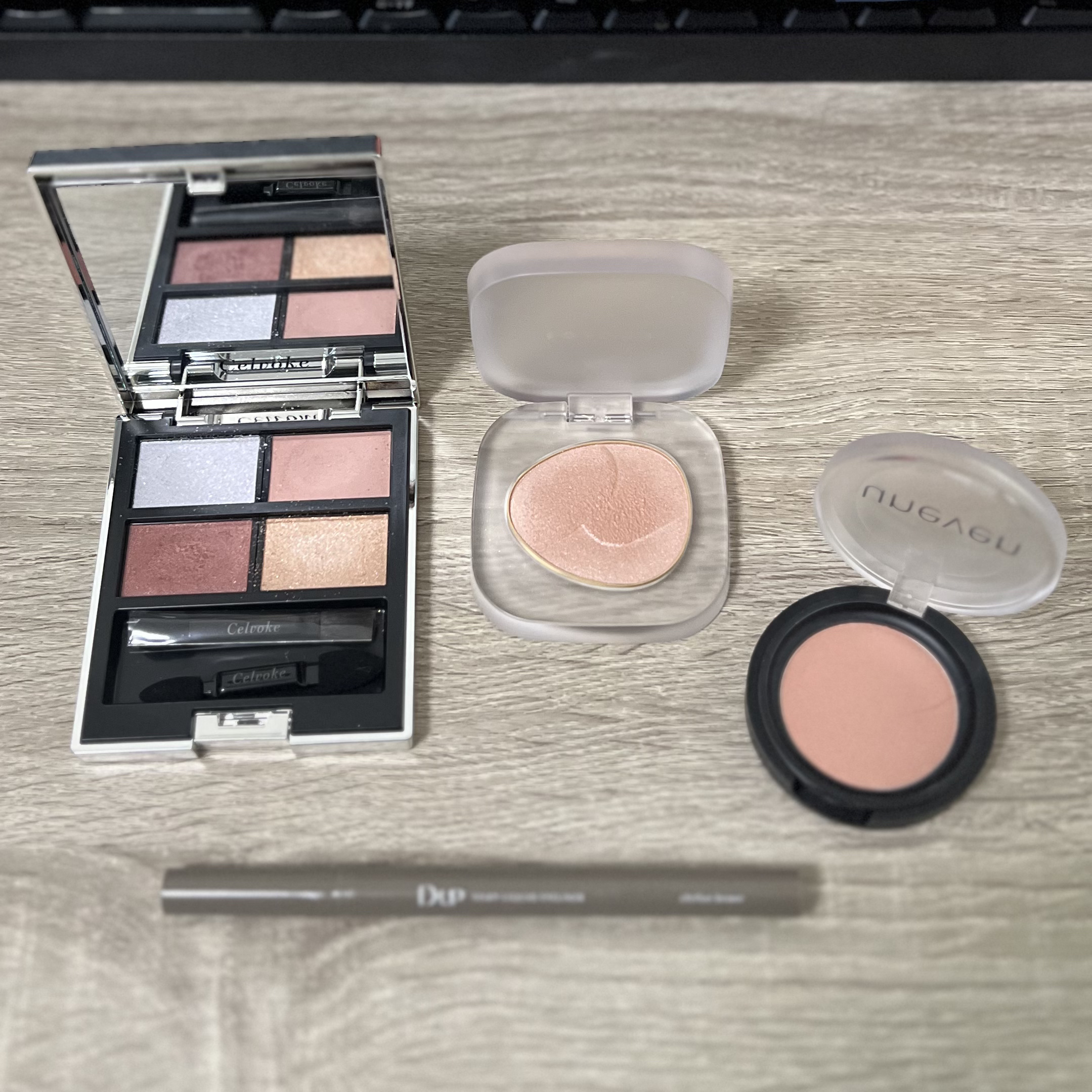 トーン ペタル フロート ブラッシュ 06 Sensual Satin/to/one/パウダーチークを使ったクチコミ（1枚目）