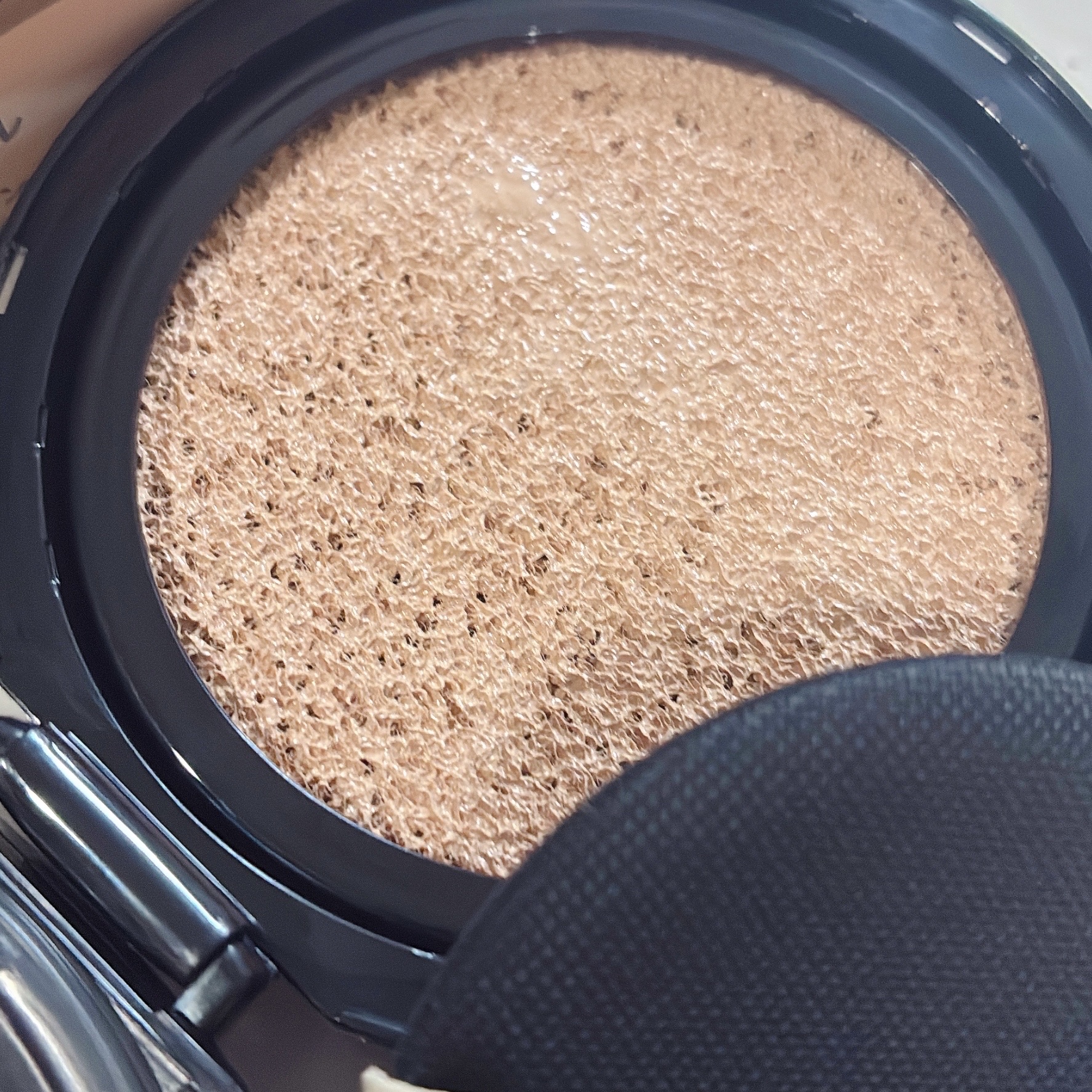 ドラマティックエッセンスクッション グロウ 02 オークル/マキアージュ/クッションファンデーションを使ったクチコミ（2枚目）