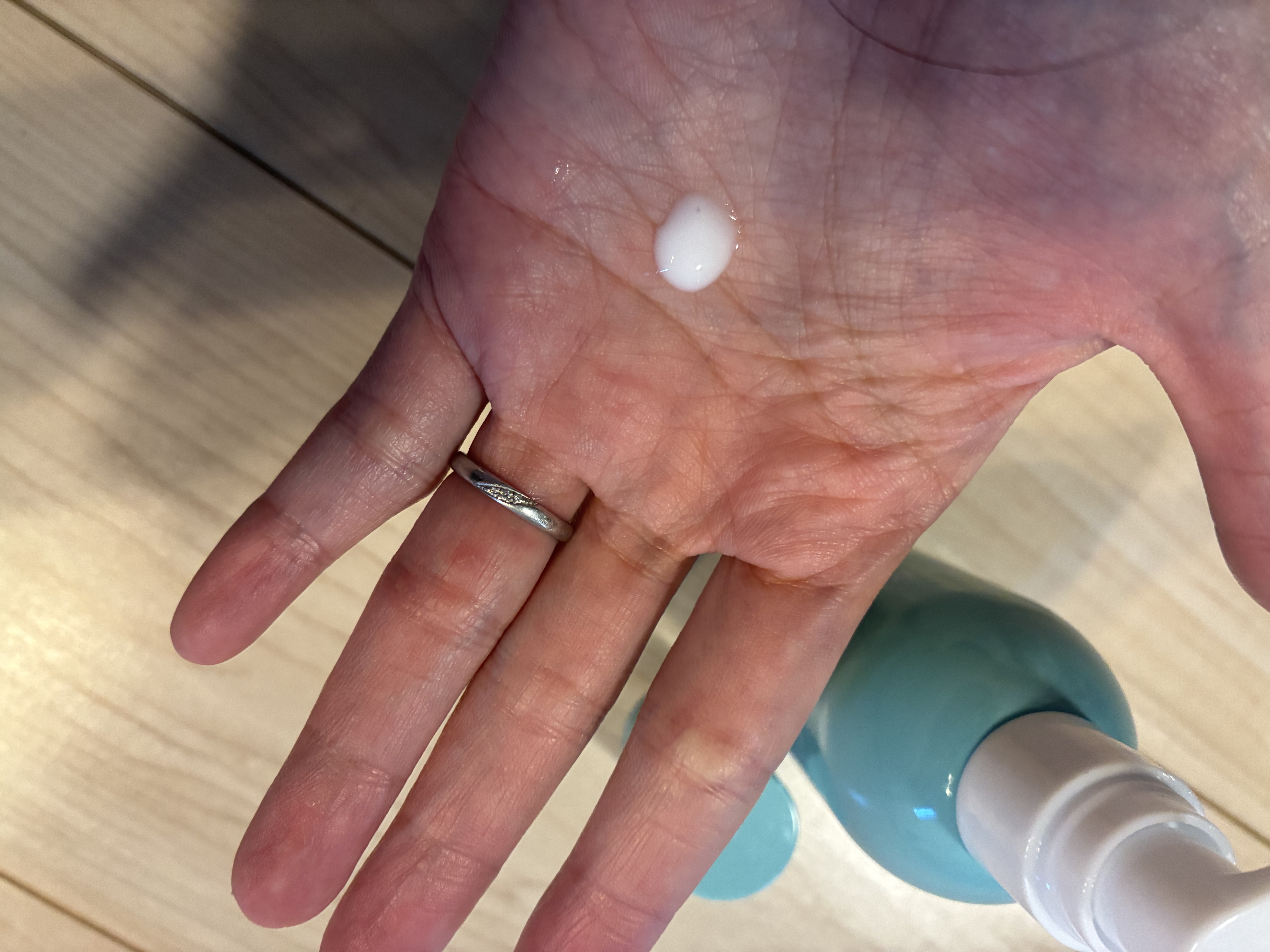 ディープリペアヘアセラム/TIARERA/ヘアオイルを使ったクチコミ（2枚目）