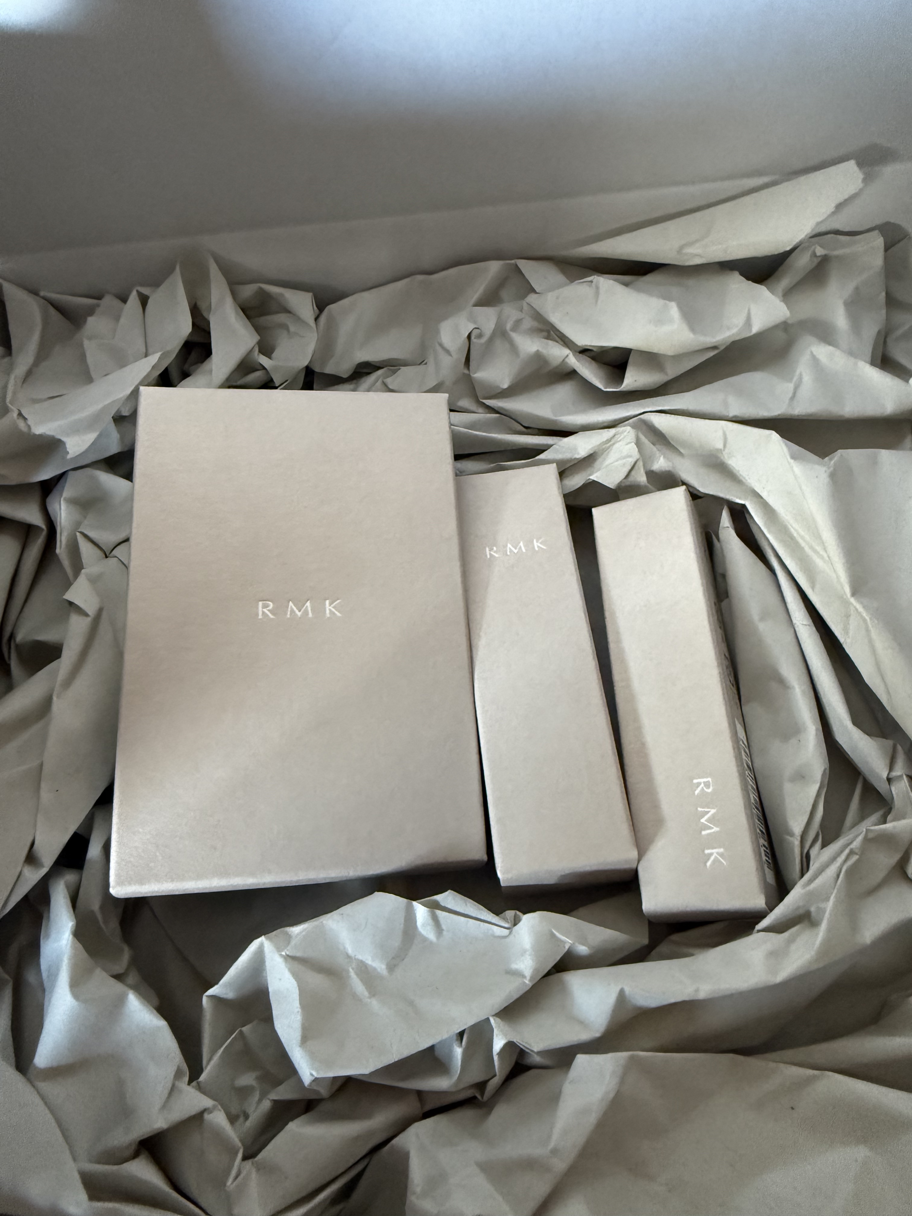 RMK リッド インプレッション リクイド アイシャドウ 02 メモリー ブリーズ/RMK/リキッドアイシャドウを使ったクチコミ（1枚目）