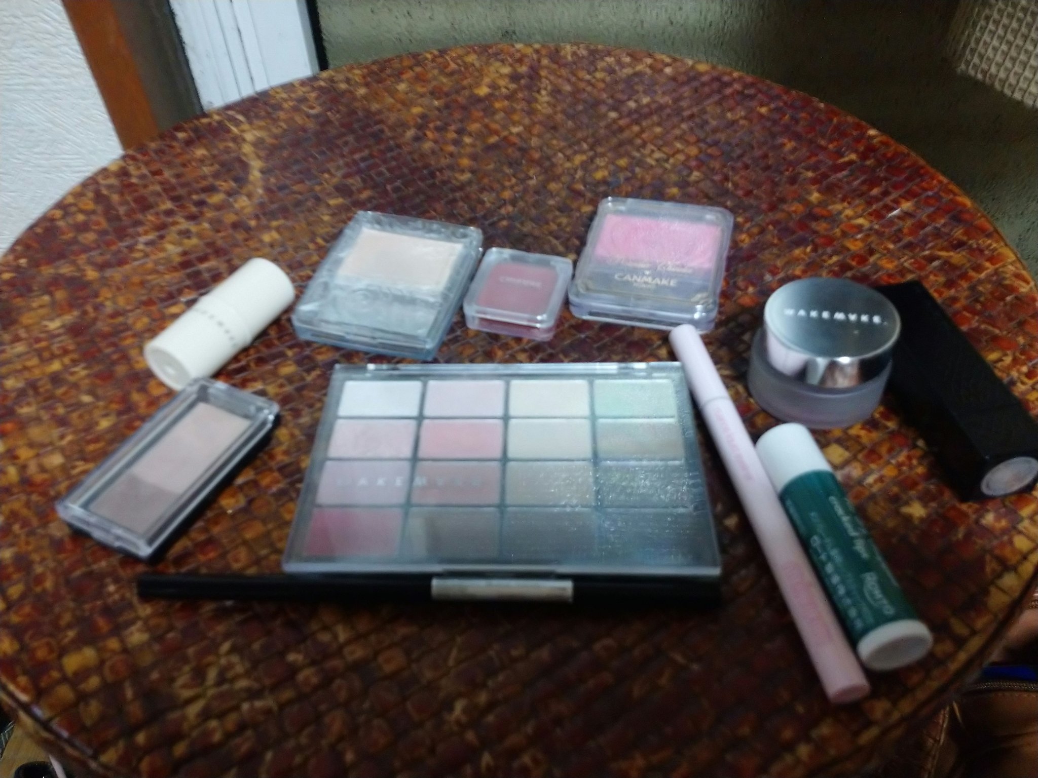 ウォーターグロウコーティングバーム/wakemake/クリーム・エマルジョンファンデーションを使ったクチコミ（2枚目）