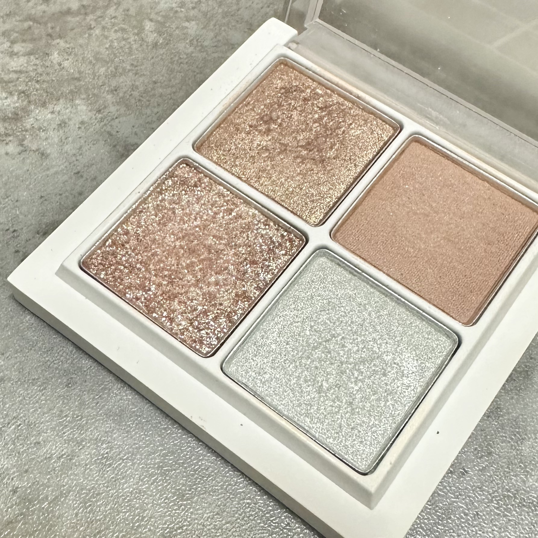 THE アイパレR/b idol/アイシャドウパレットを使ったクチコミ（2枚目）