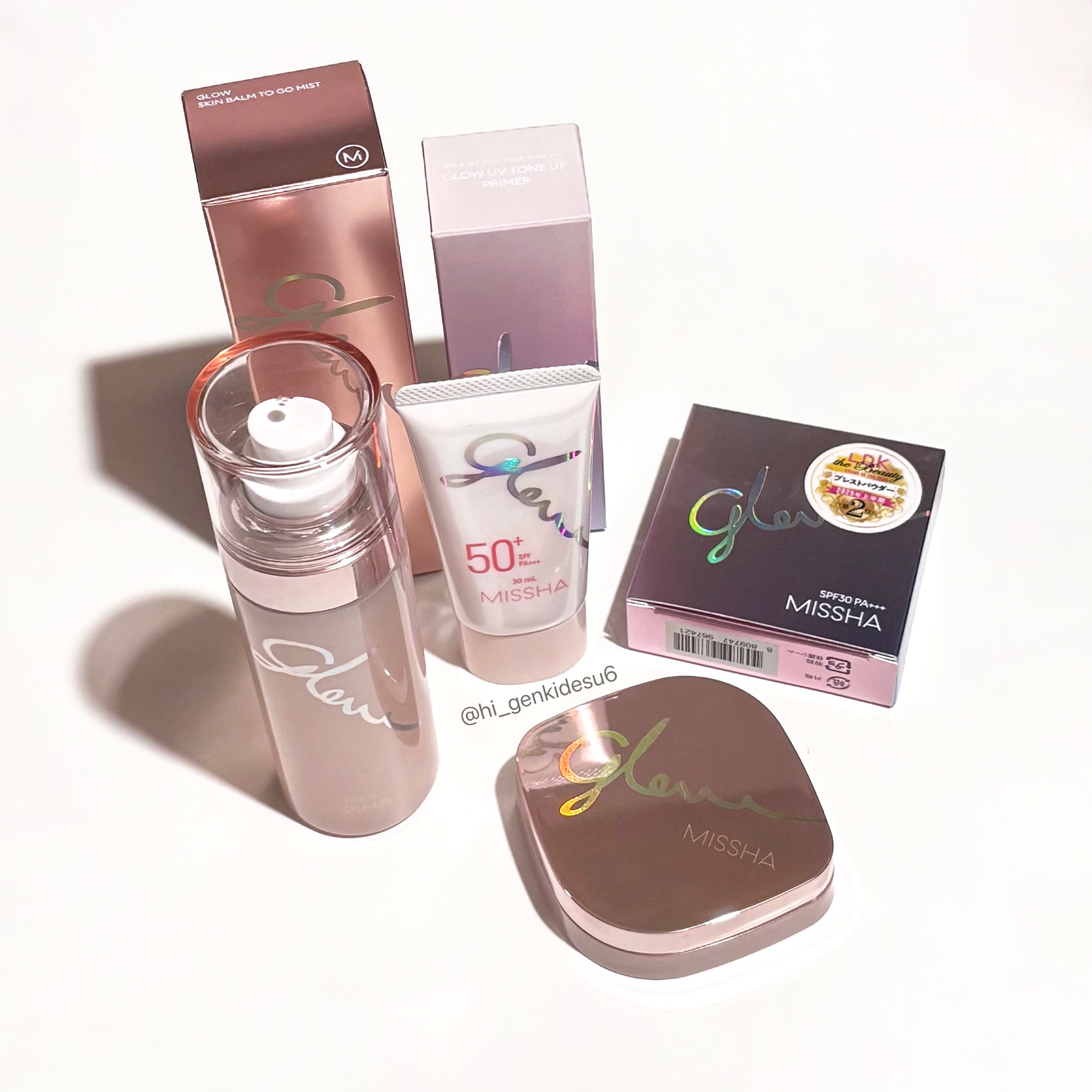 MISSHAツヤ肌メイク🥚✨️

ミシャのグロウシリーズを3種類ご紹介。
#購入品
────────────
･GLOW SKIN BALM TO GO MIST 80ml ¥2,200
ツヤ肌に仕上げるミスト。韓国の航空会社の乗務員さん