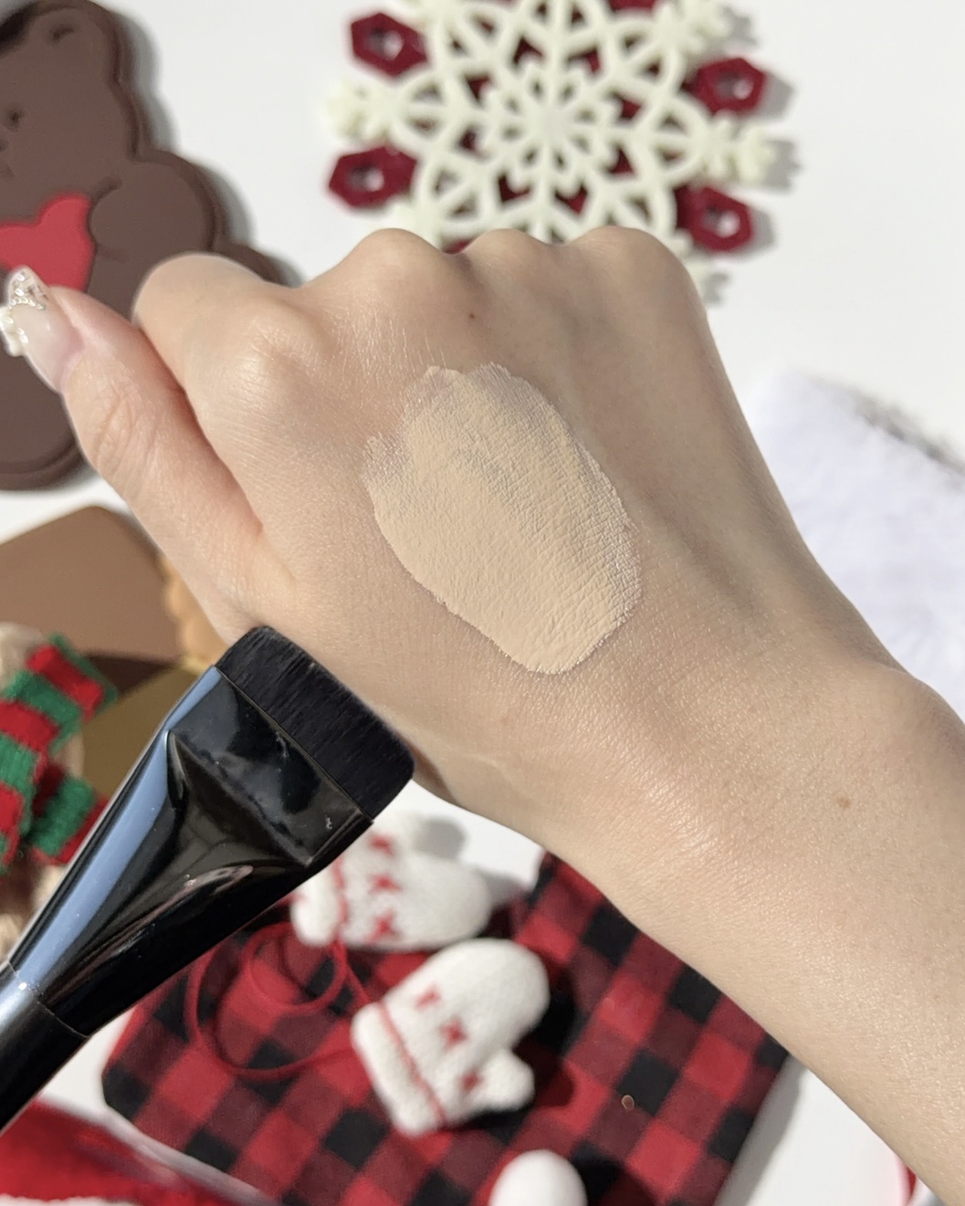 シームレスウェアファンデーション/wakemake/リキッドファンデーションを使ったクチコミ（3枚目）