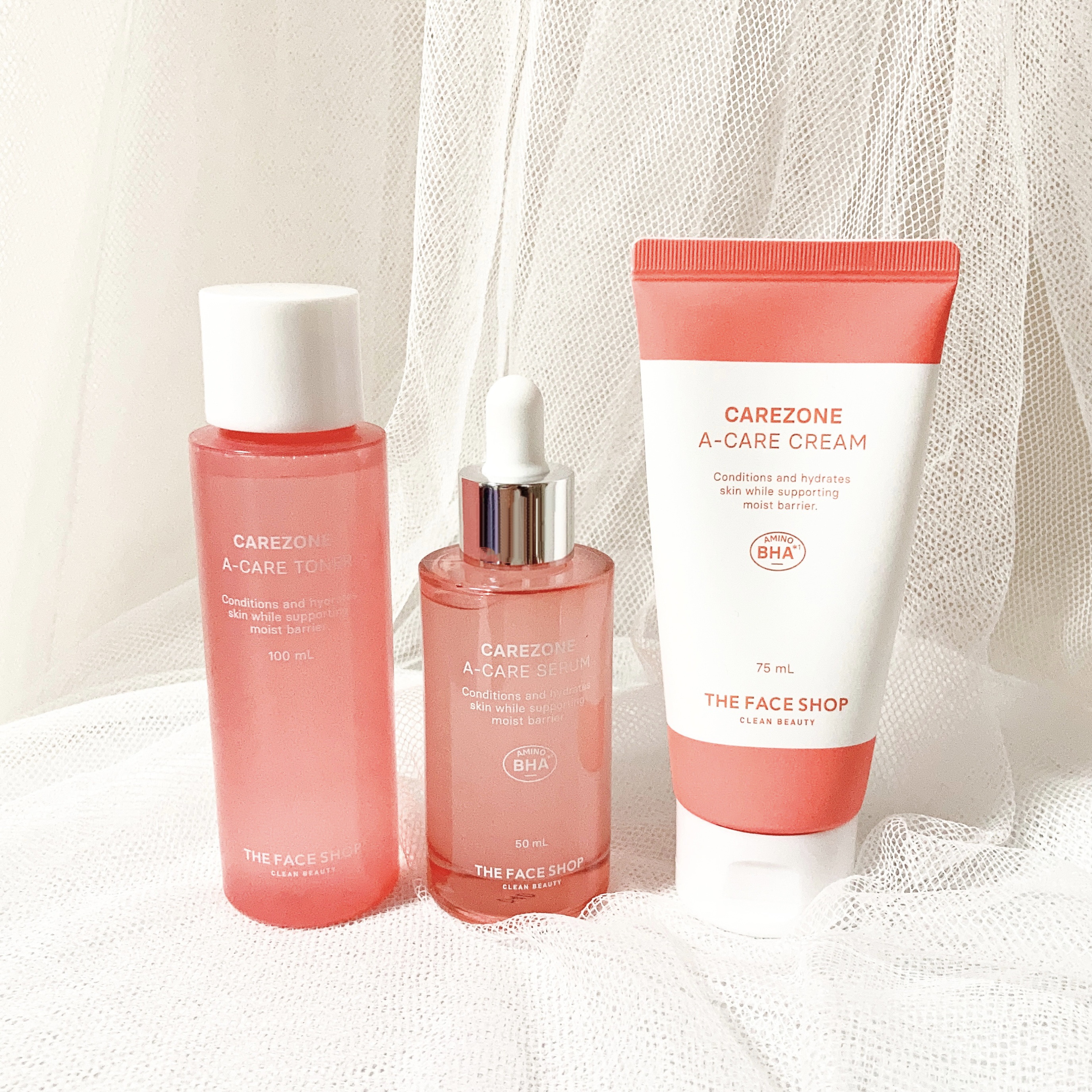 BHA配合で乾燥からくるカサつき・ゴワつきを落ち着けて潤す、しっとりシリーズ。

THE FACE SHOP CARE ZONE
ケアゾーン A トナー
ケアゾーン A セラム
ケアゾーン A クリーム

#まとめて記録 #スキンケア記録 