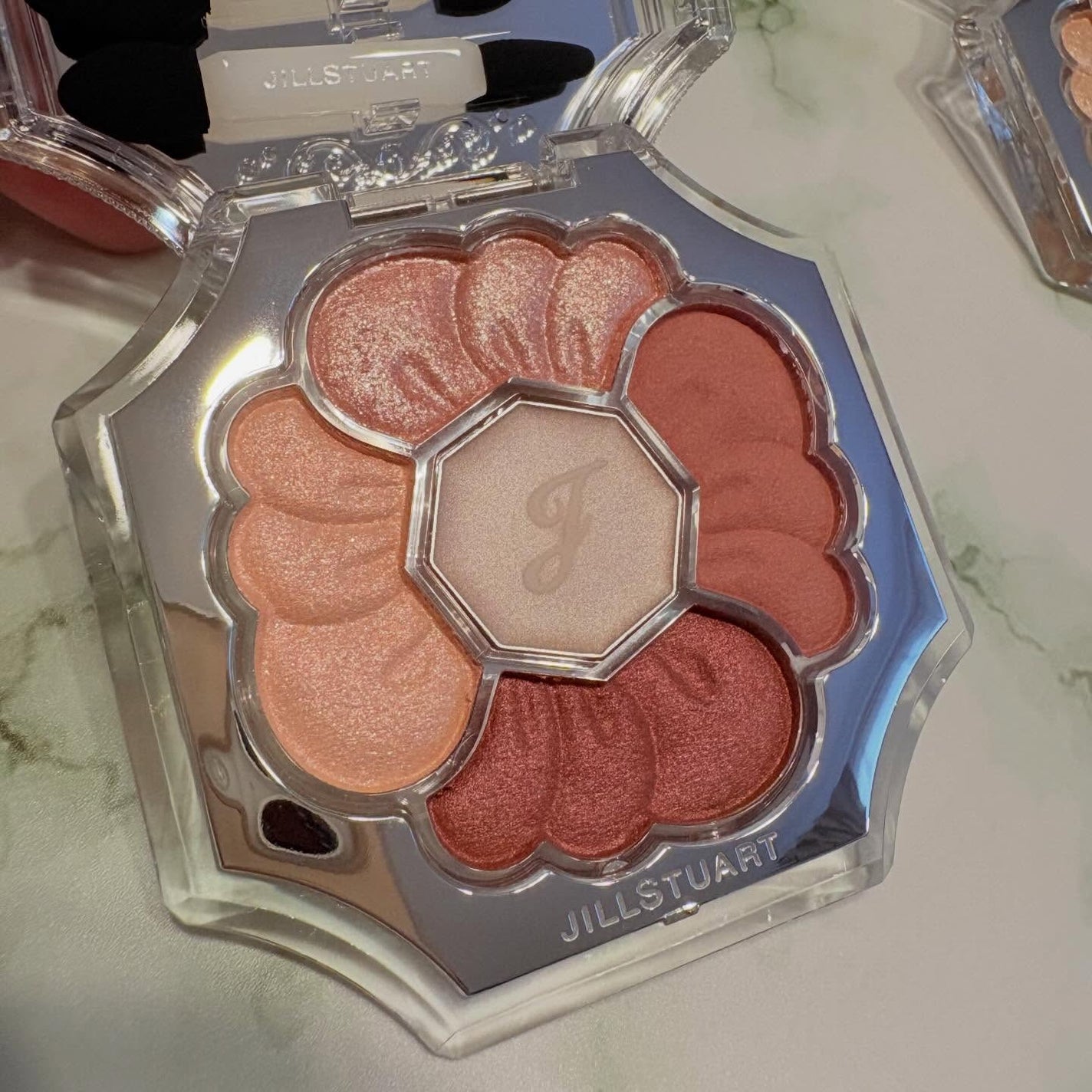 ジルスチュアート ドレスドブルーム アイズ/JILL STUART/アイシャドウパレットを使ったクチコミ(2枚目)