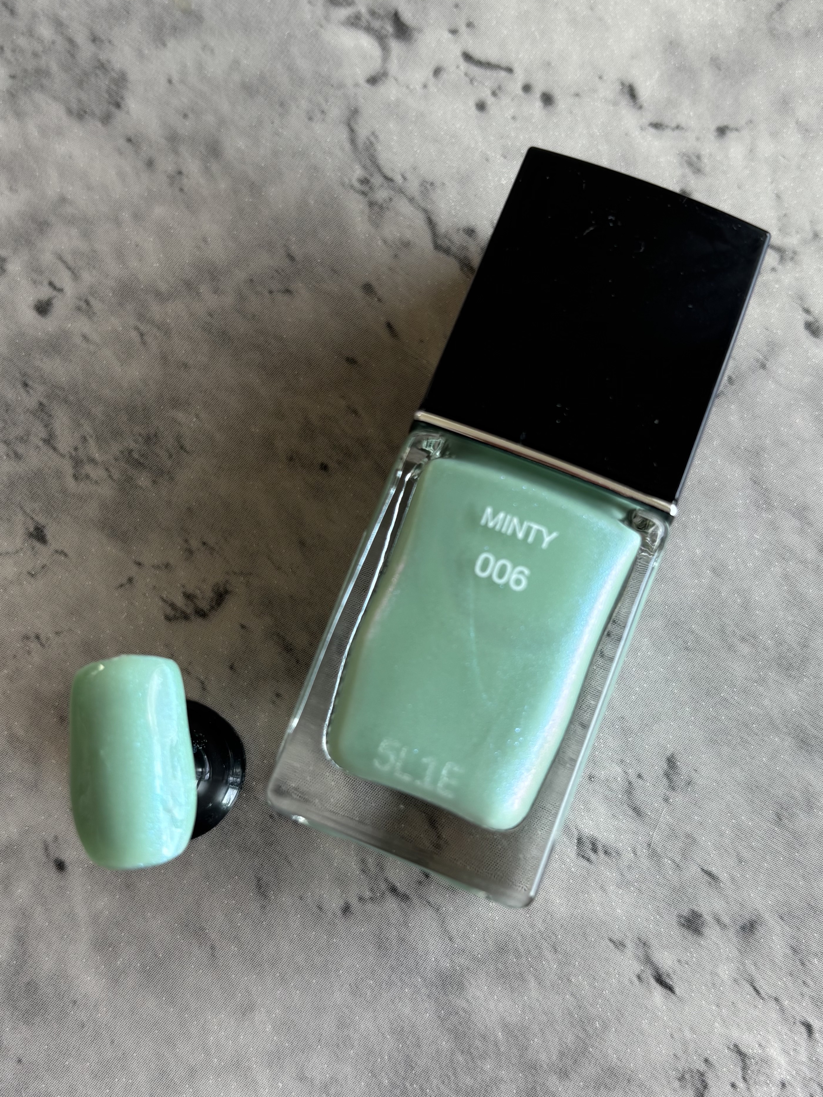 ディオール ヴェルニ/Dior/マニキュアを使ったクチコミ（2枚目）