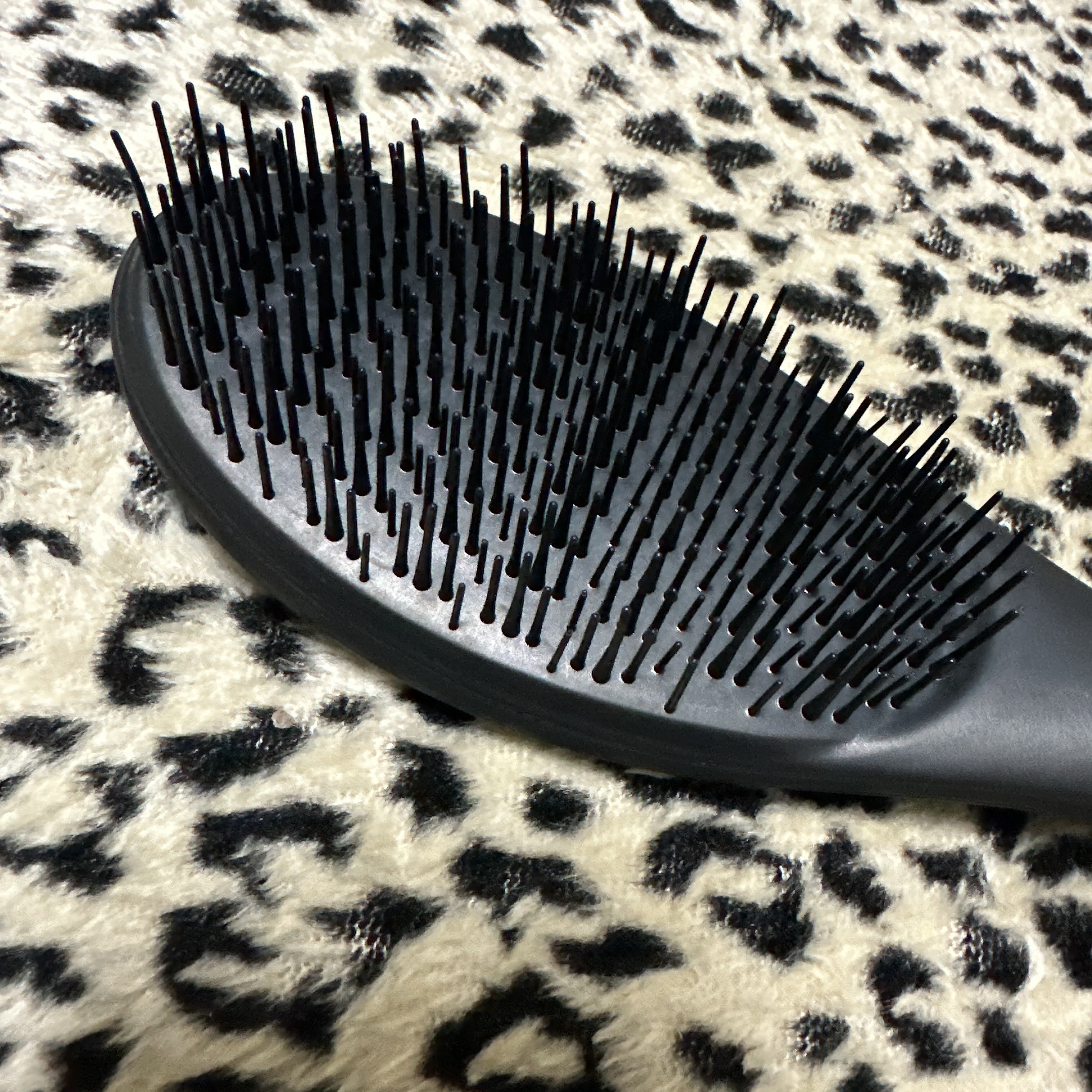 87saku ハナサク デタングリングブラシ/87saku/ヘアブラシを使ったクチコミ（3枚目）