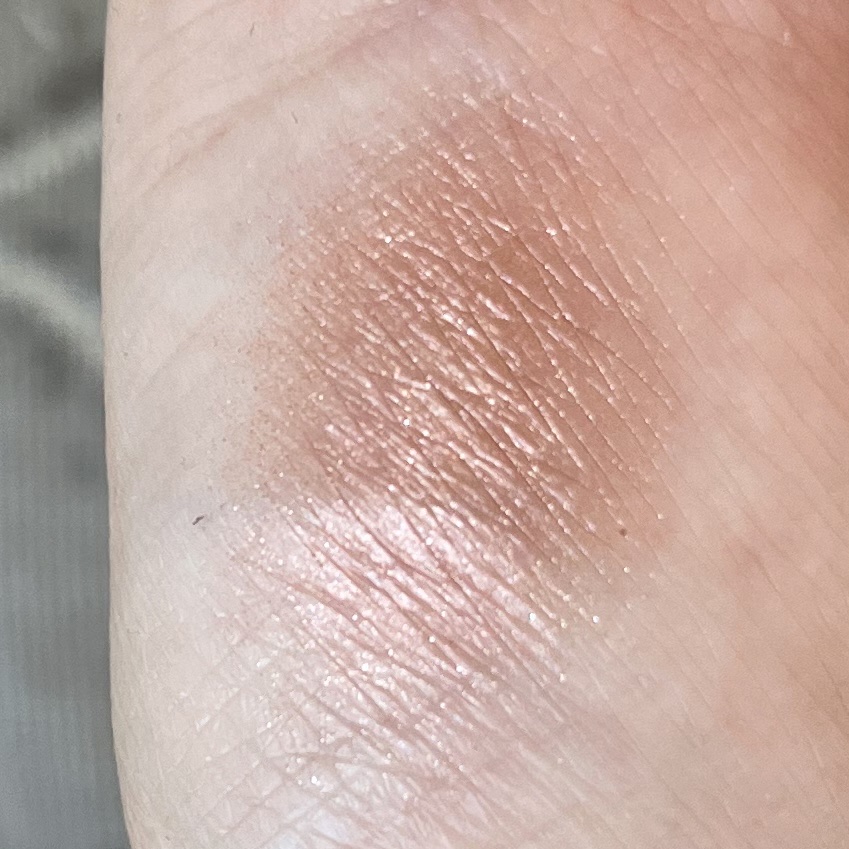 シャドーカスタマイズ/MAJOLICA MAJORCA/単色アイシャドウを使ったクチコミ（3枚目）