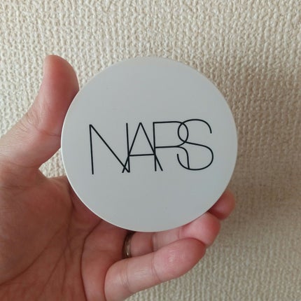 NARS ライトリフレクティング ルミナイジングパウダー/NARS/パウダーハイライトを使ったクチコミ(4枚目)