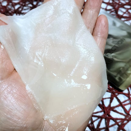 いちごみるく on LIPS 「乾燥・ハリ不足・くすみが気になる方へ医師開発の肌再生フェイスマ..」(4枚目)