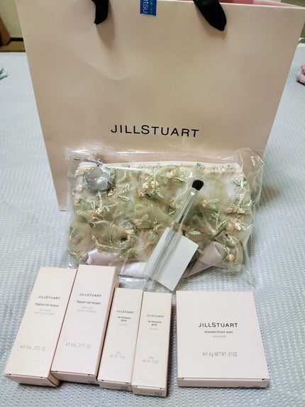 ジルスチュアート ドレスドブルーム アイズ/JILL STUART/アイシャドウパレットを使ったクチコミ(4枚目)