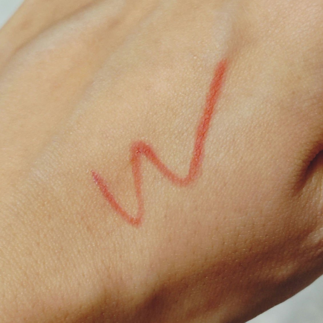 トレ ドゥ エルメス クレヨン レーヴル/エルメス/リップライナーを使ったクチコミ（3枚目）