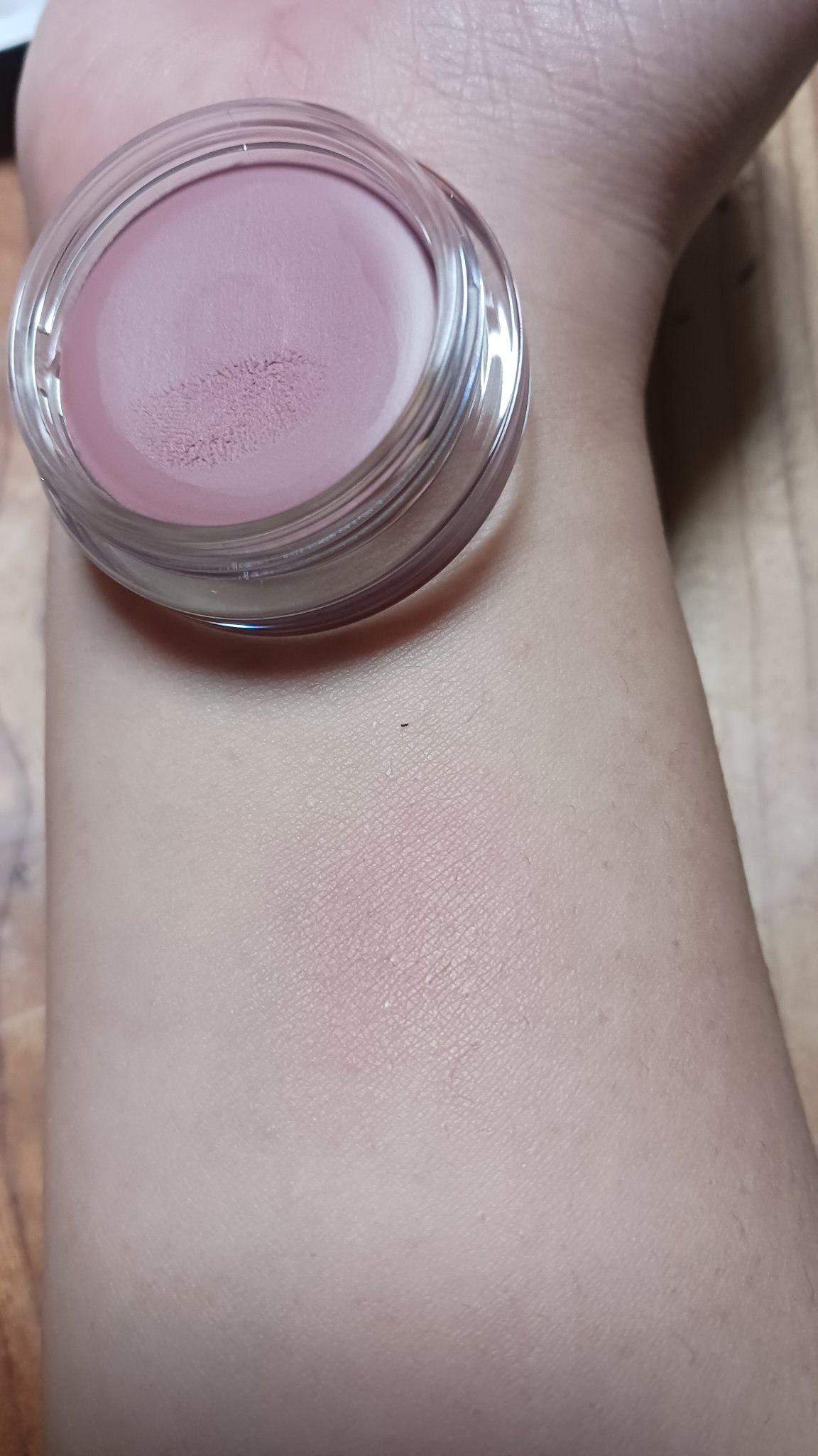 メロウシャドウ/KiSS/ジェル・クリームアイシャドウを使ったクチコミ（1枚目）