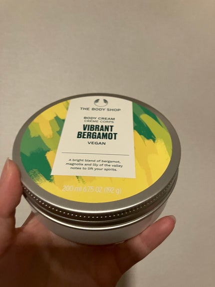 THE BODY SHOP ヴァイブラント ベルガモット ボディクリームのクチコミ「 THE BODY SHOPのヴァイブラント ベルガモット ボディクリームです。
かなり前から.....」(1枚目)