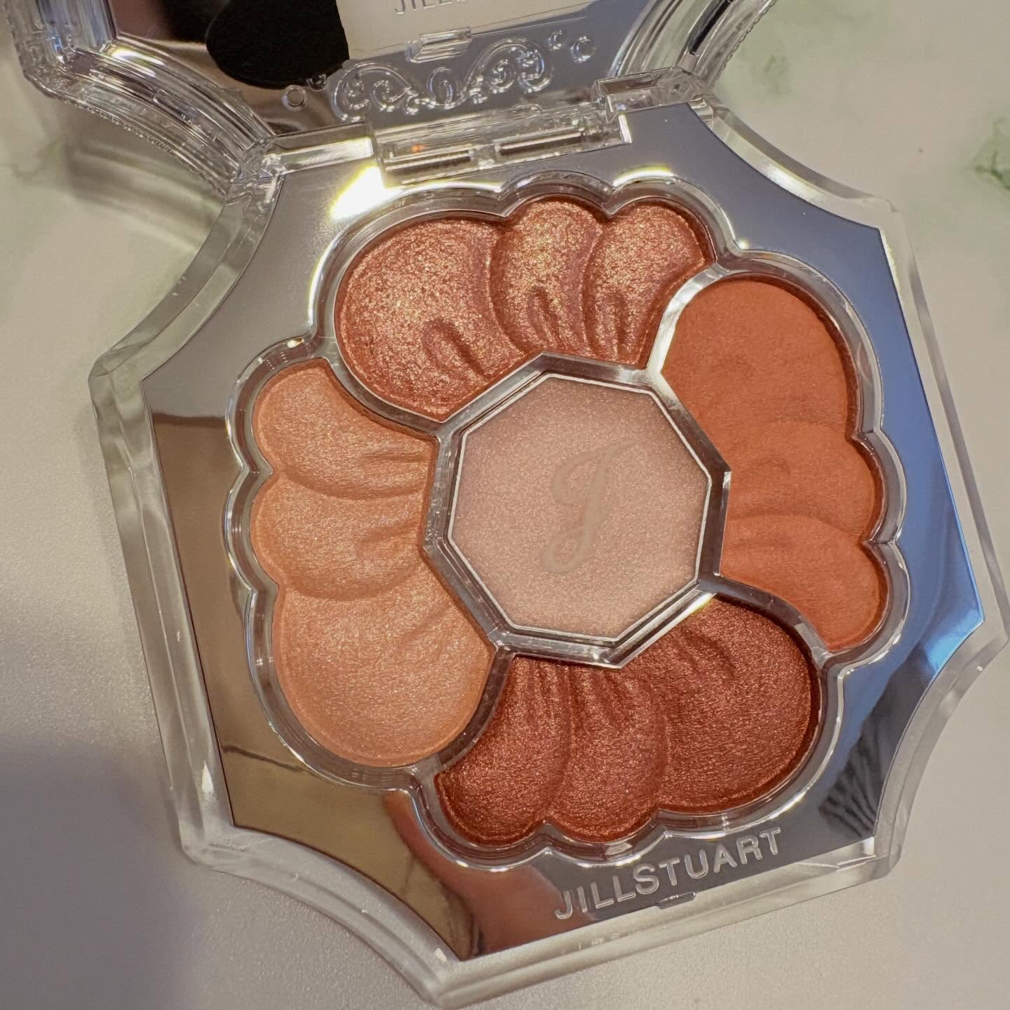 ジルスチュアート　ドレスドブルーム アイズ/JILL STUART/アイシャドウパレットを使ったクチコミ（3枚目）