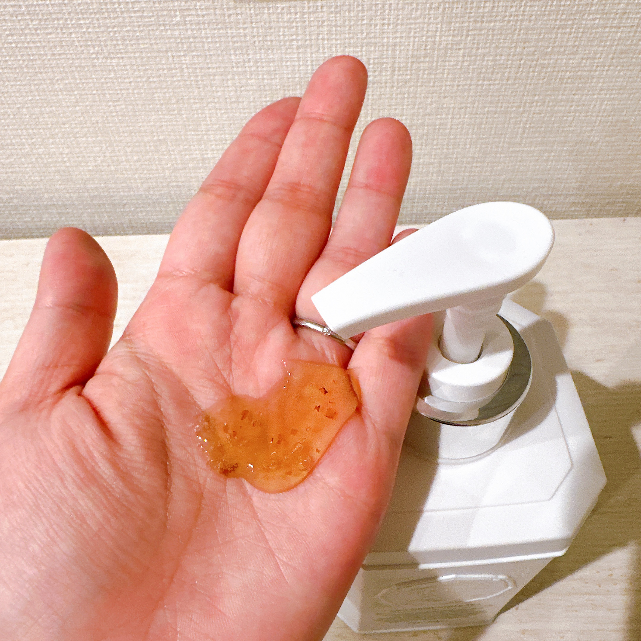 パフュームボディソープ リリィムスクホワイトティー/TEABLESS/ボディソープを使ったクチコミ（3枚目）