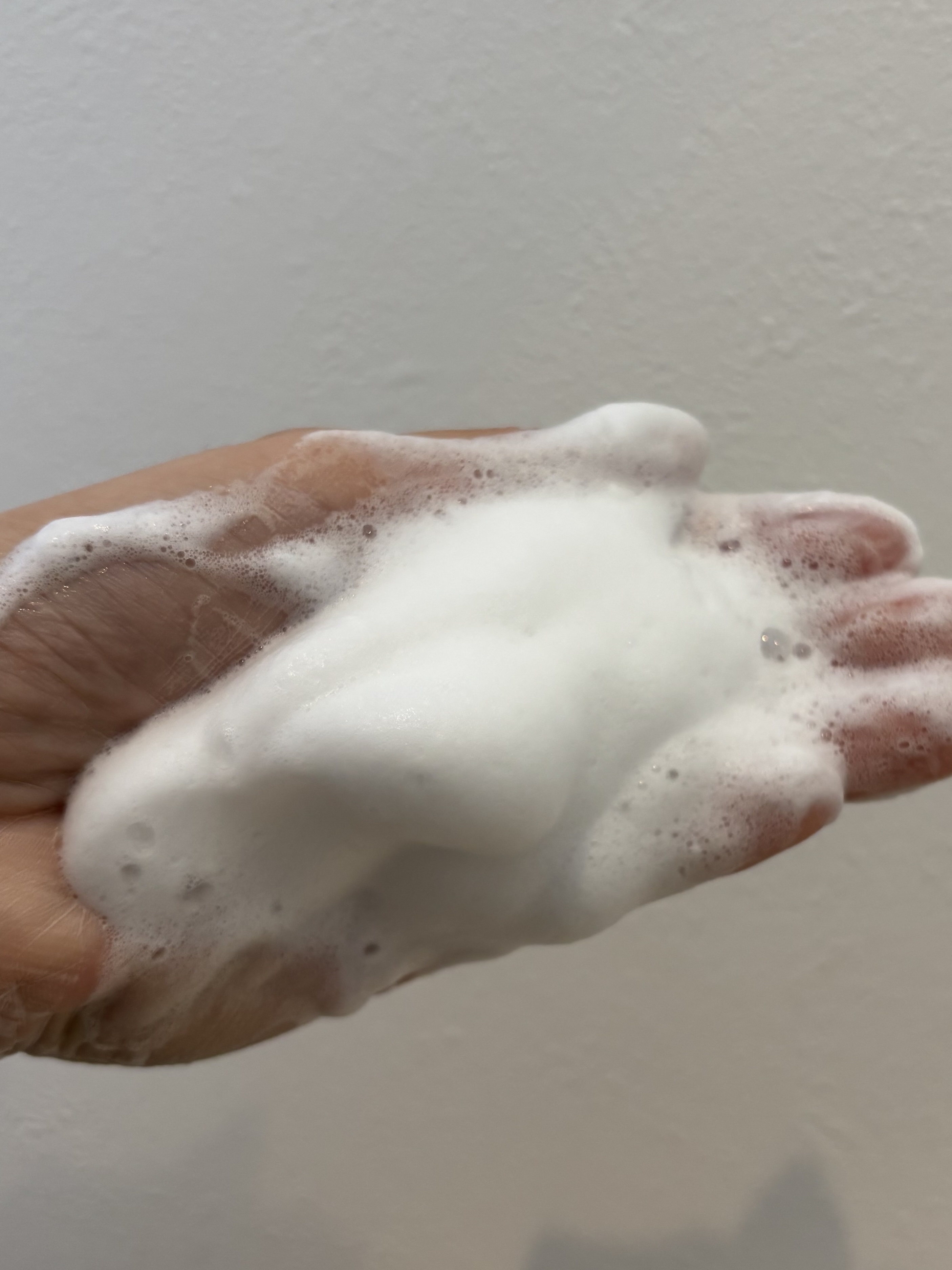 センカ　プレミアムパーフェクトホイップクリア　（医薬部外品）/SENKA（専科）/洗顔フォームを使ったクチコミ（2枚目）