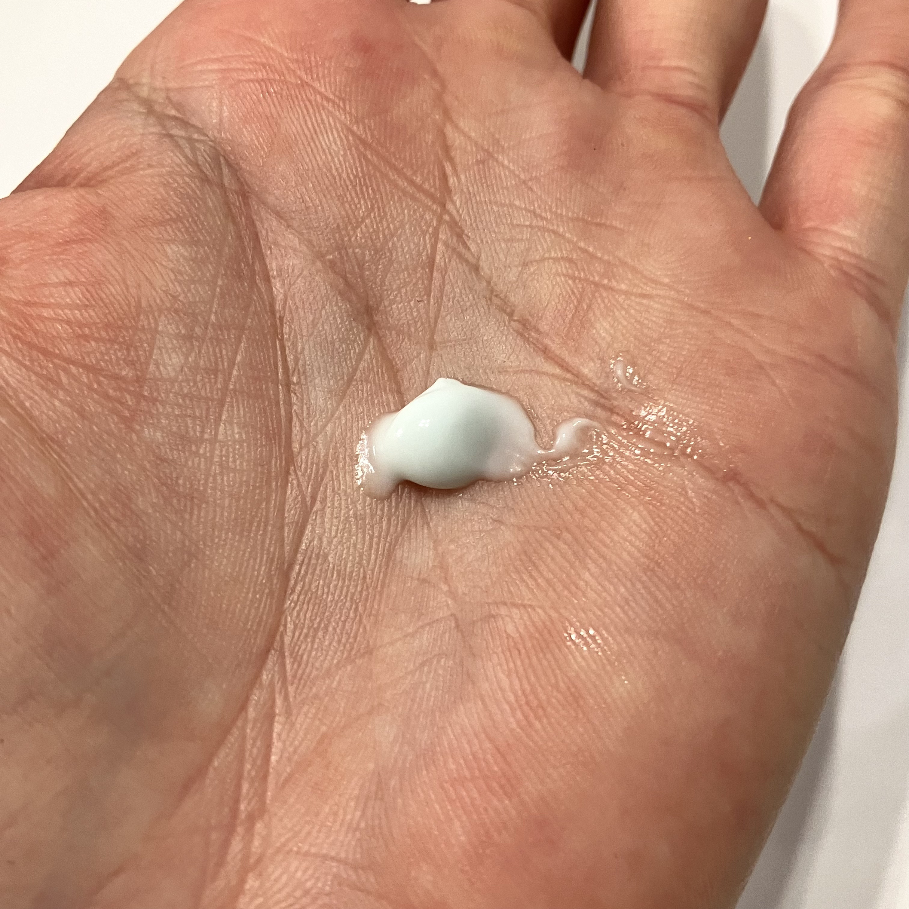 PDRNヒアルロン酸カプセル100セラム/Anua/美容液を使ったクチコミ（2枚目）