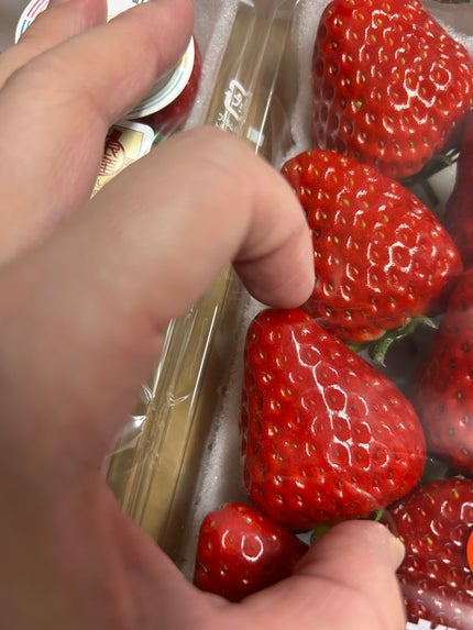 レチノパワー リンクルクリーム /エリクシール/アイケア・アイクリームを使ったクチコミ(3枚目)