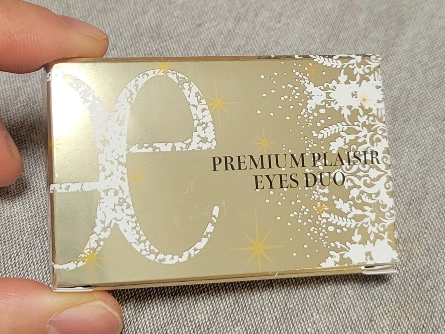 エレガンス プレジール アイズ/Elégance/単色アイシャドウを使ったクチコミ(3枚目)