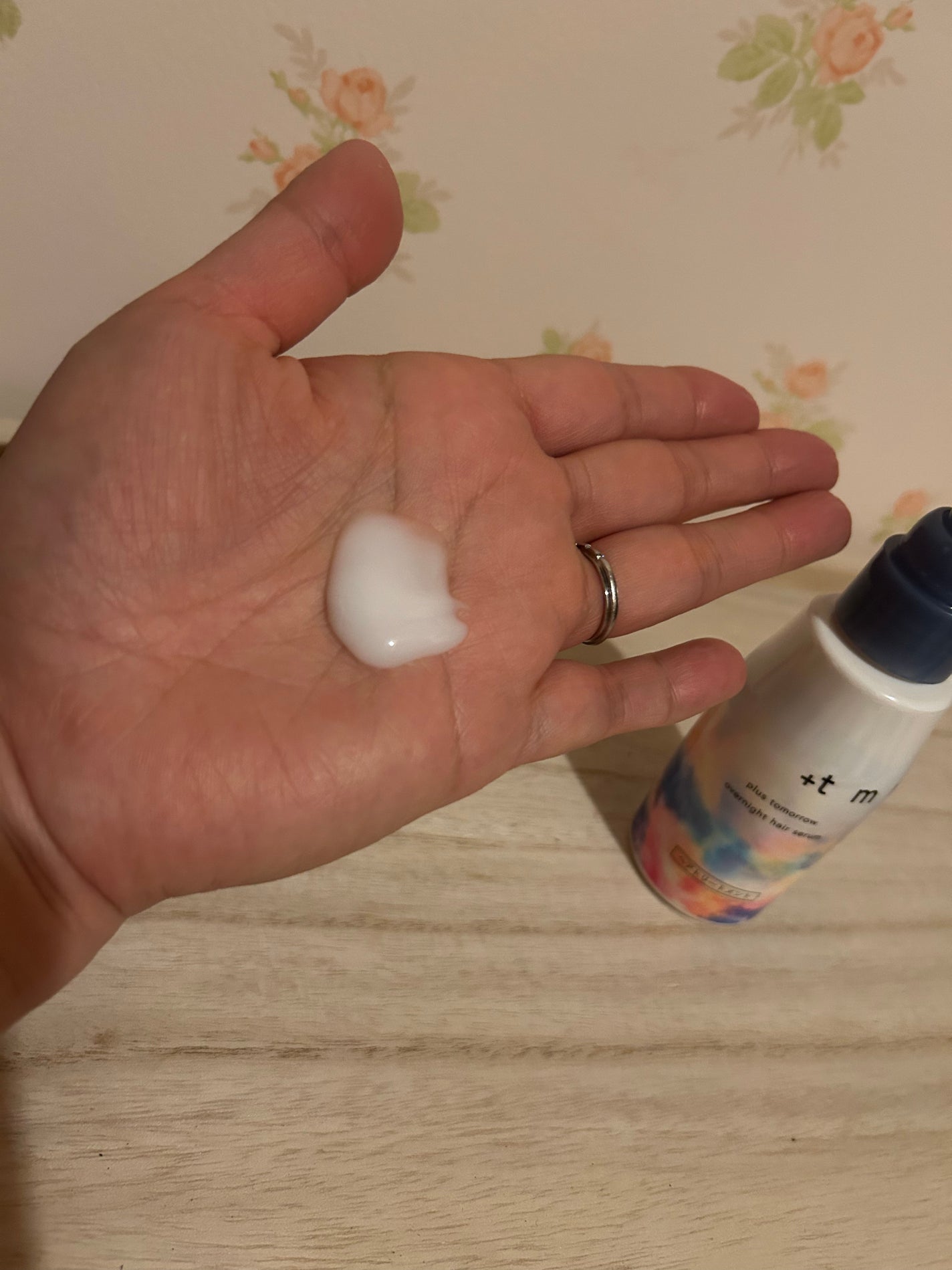 オーバーナイト ヘアセラム/+tmr/ヘアオイルを使ったクチコミ(3枚目)