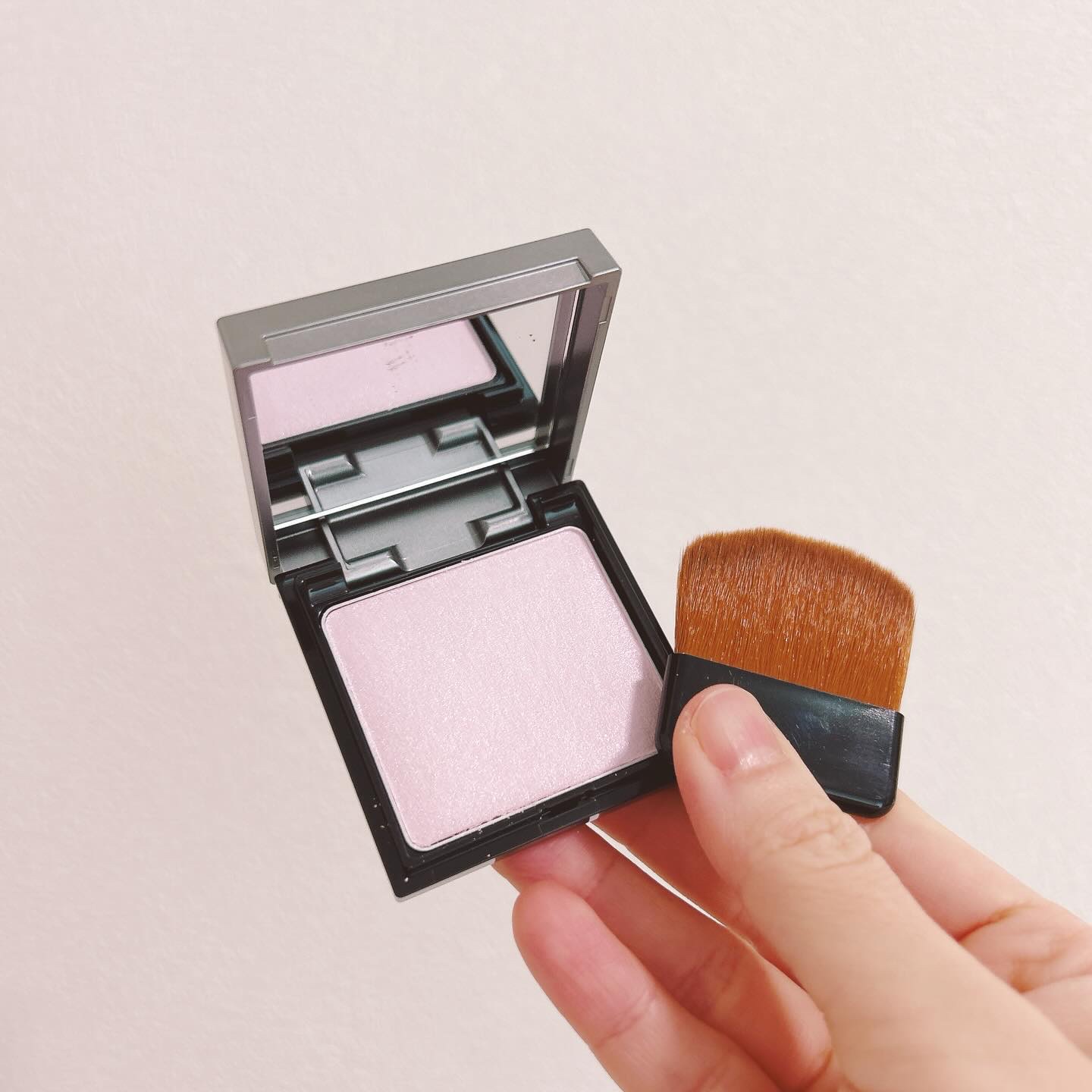 &be ルミナイジングパウダー/＆be/パウダーハイライトを使ったクチコミ（2枚目）