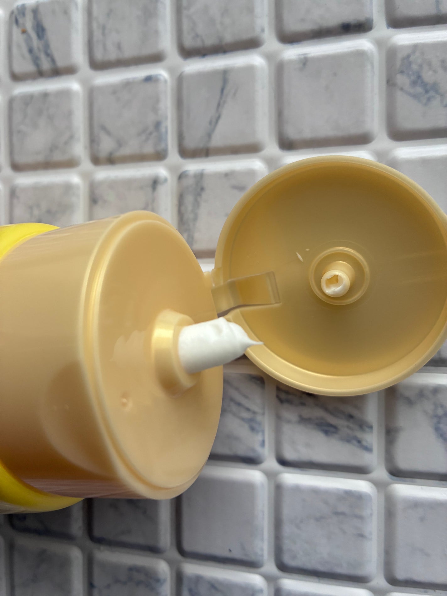 ヘアクリーム さらさら/大島椿/ヘアワックス・クリームを使ったクチコミ(2枚目)