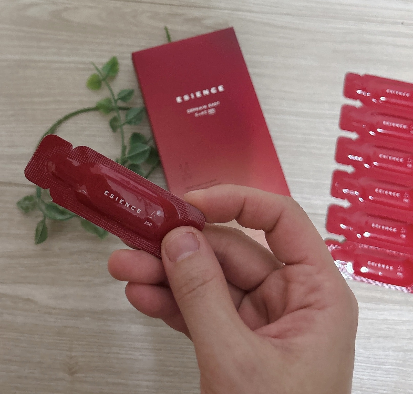 C×AZ ダーマインショット200/ESIENCE/美容液を使ったクチコミ（2枚目）