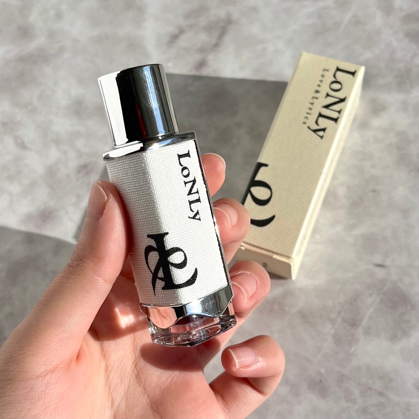 キャンドルライトジュレティント/LoNLy /リップティントを使ったクチコミ(4枚目)