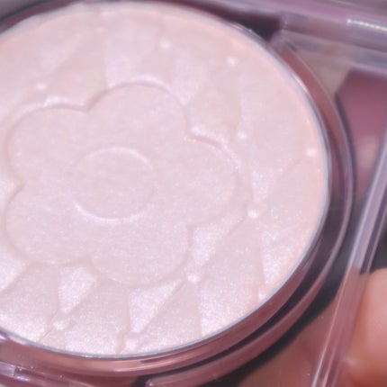 デイジードール パウダー ブラッシュ ブルーム/DAISY DOLL by MARY QUANT/パウダーチークを使ったクチコミ(1枚目)