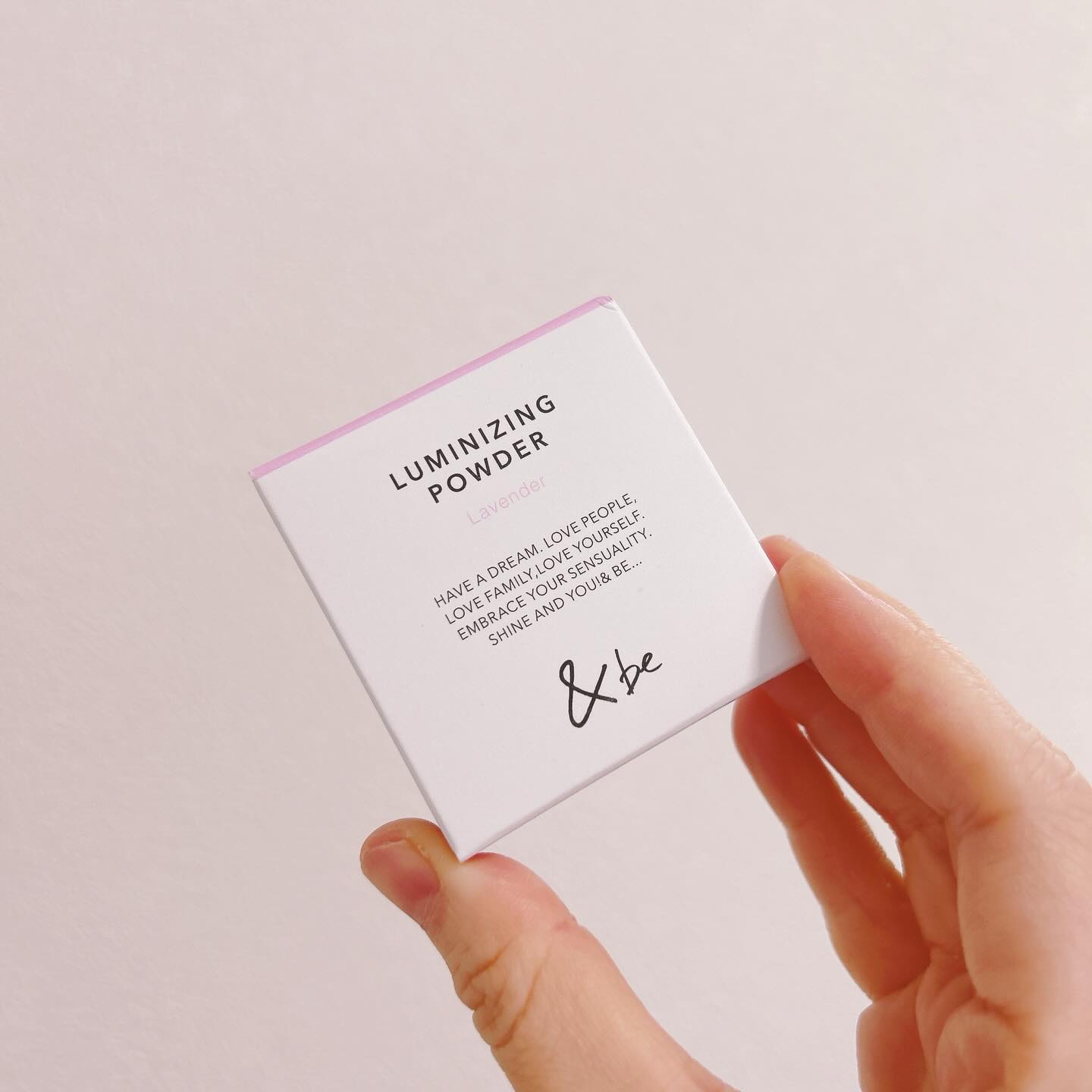 &be ルミナイジングパウダー/＆be/パウダーハイライトを使ったクチコミ（3枚目）