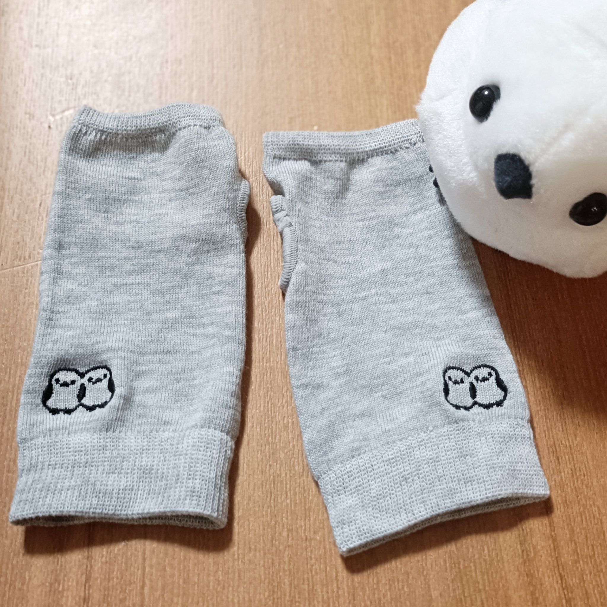 セリアで購入した
シマエナガのハンドウォーマー可愛い♥️
冬の紫外線対策にも❄⛄️
指なしだからスマホ触れるし、便利。