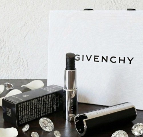 ルージュ・アンテルディ・バーム/GIVENCHY/リップバームを使ったクチコミ（3枚目）