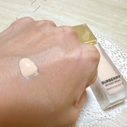 バーバリー ビヨンド ウェア パーフェクティング マット 20 FN/Burberry Beauty/リキッドファンデーションの画像